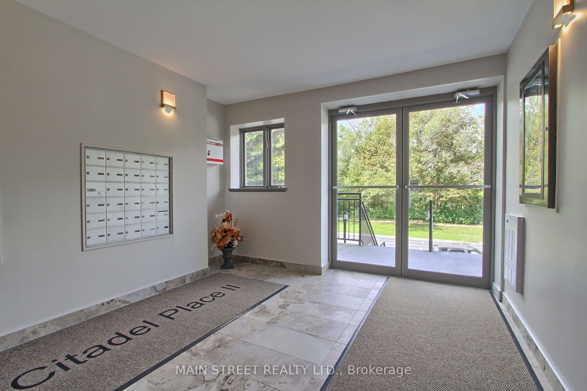 85 W Wellington Street W 306 Property Photo 4
