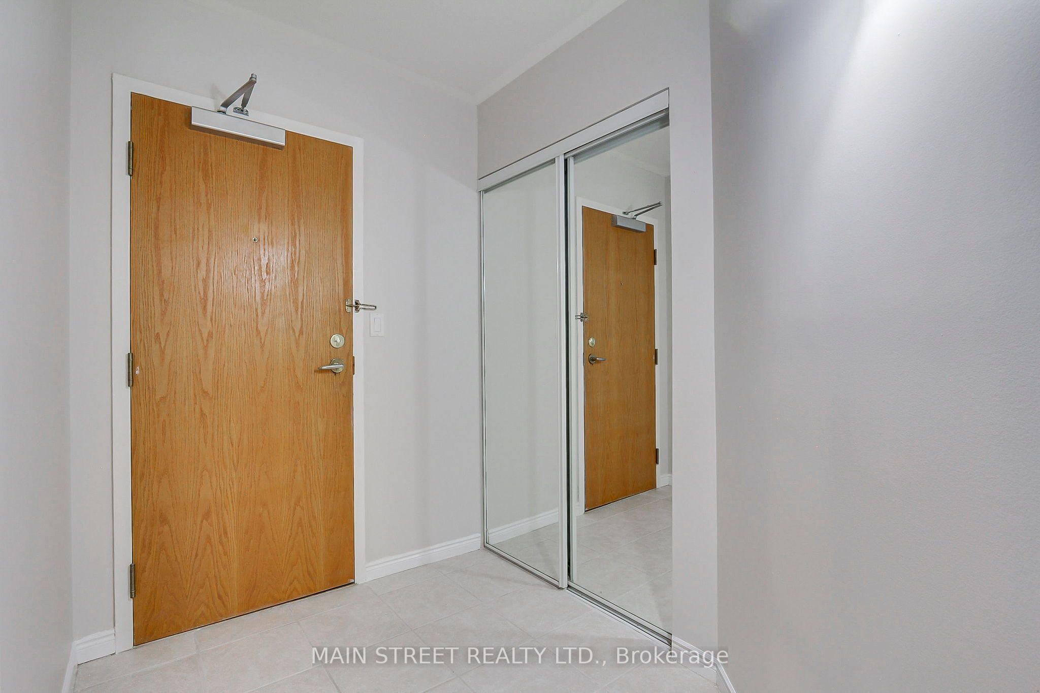 85 W Wellington Street W 306 Property Photo 6