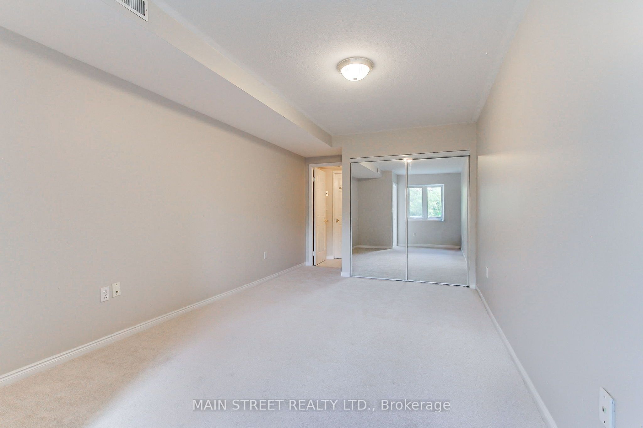 85 W Wellington Street W 306 Property Photo 22