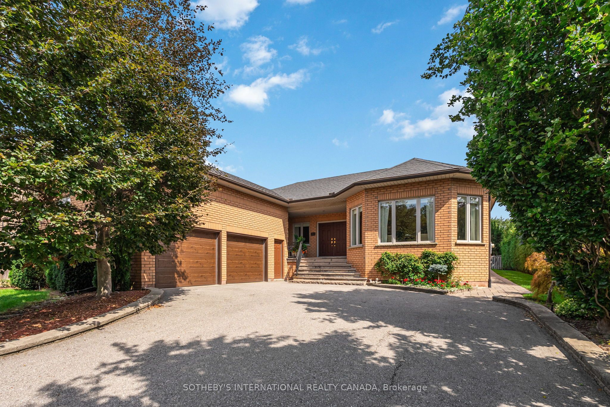 83 Burndean Court Property Photo 1