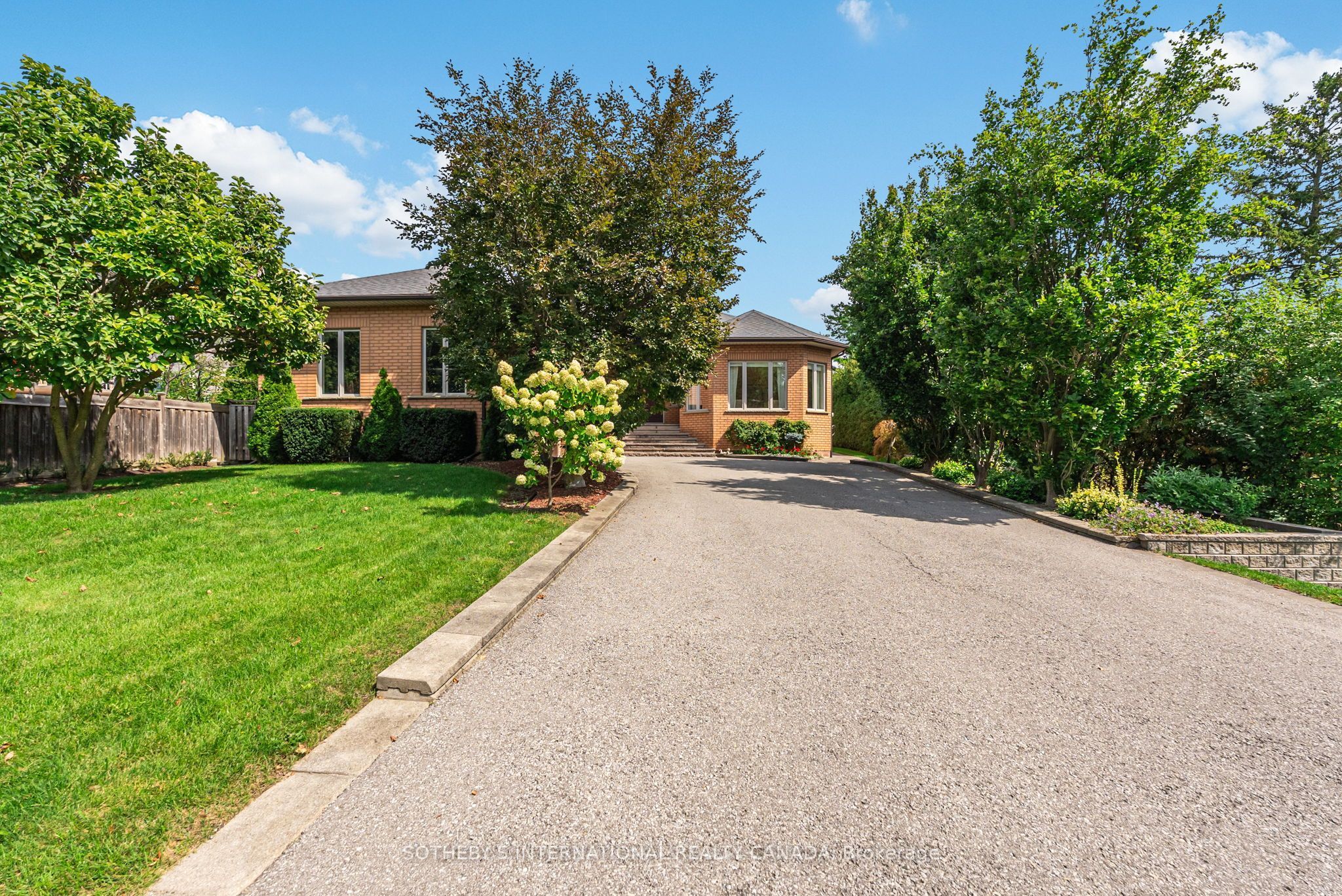 83 Burndean Court Property Photo 4