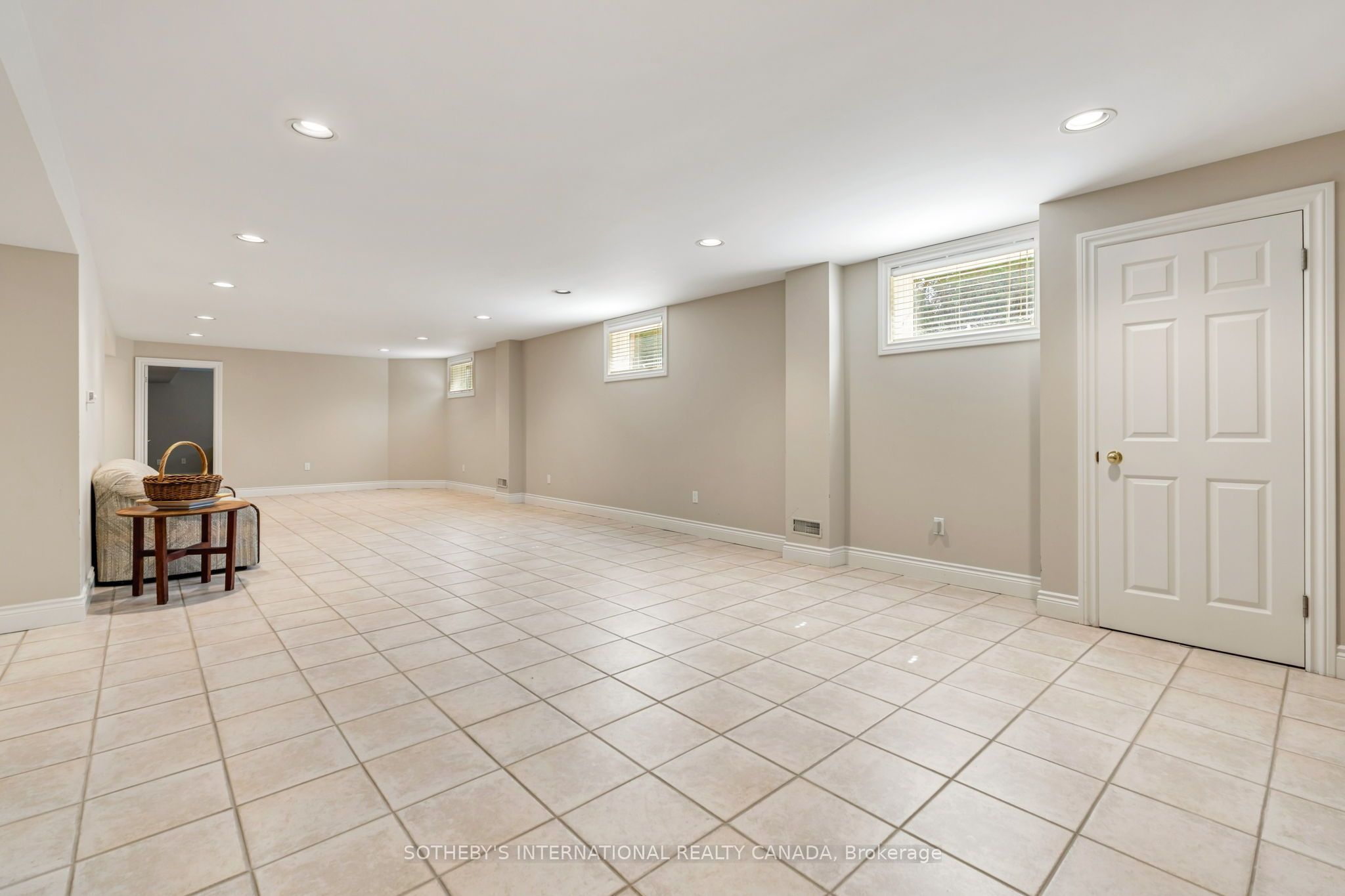 83 Burndean Court Property Photo 35