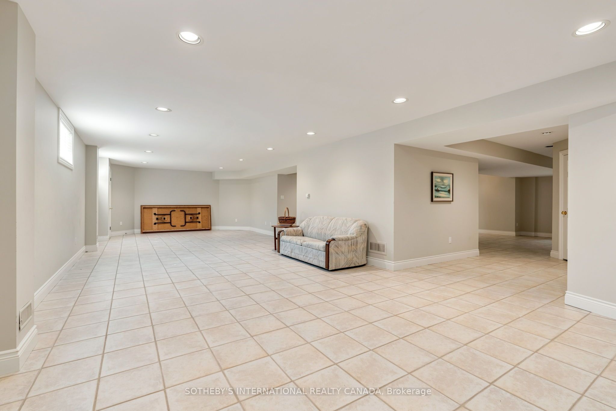 83 Burndean Court Property Photo 36