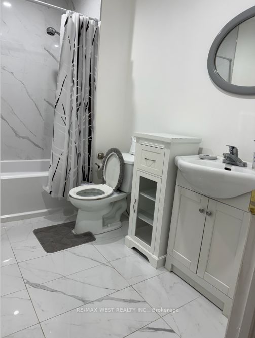 1805 Emberton Way Property Photo 8