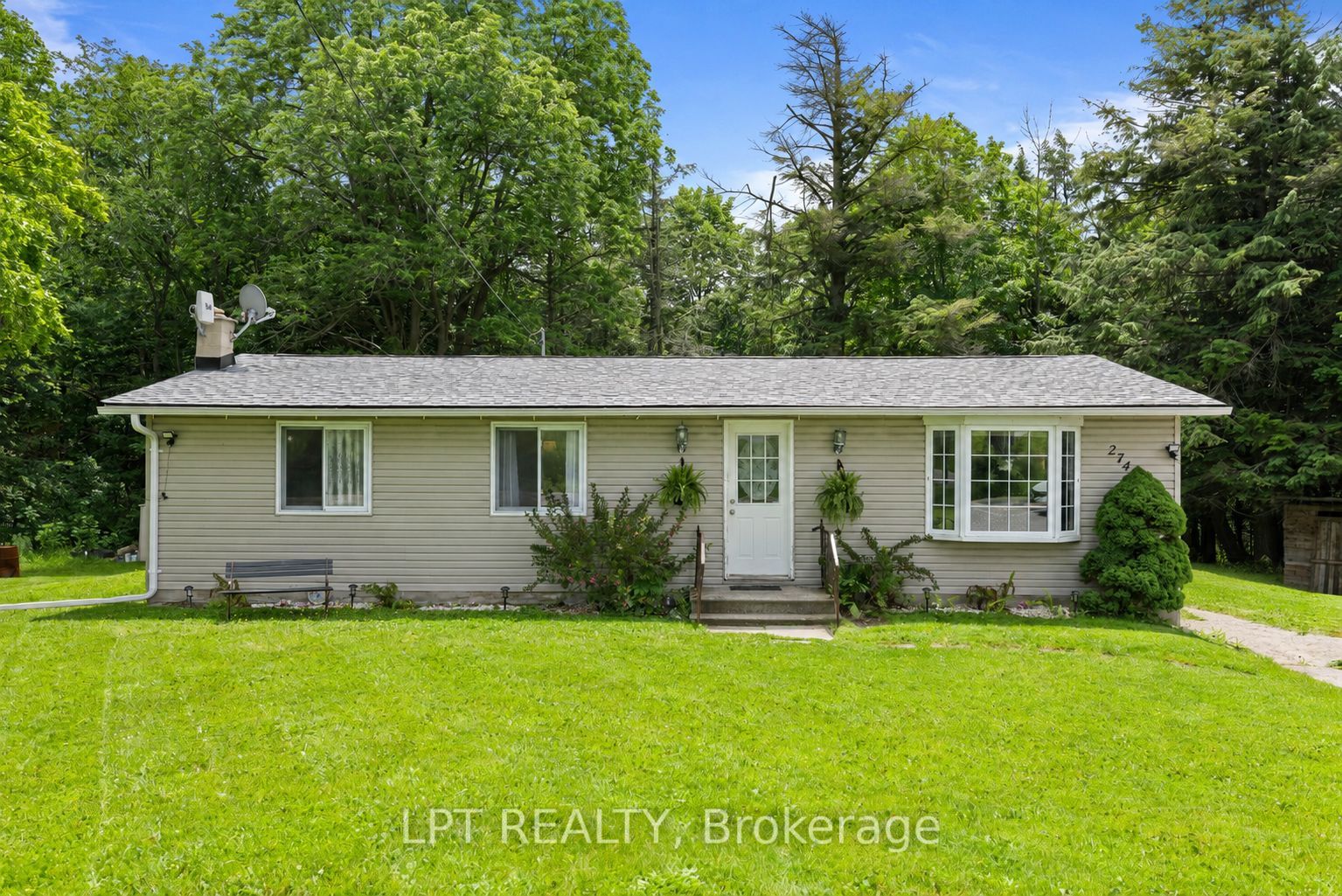 2743 Lockhart Road Property Photo 1
