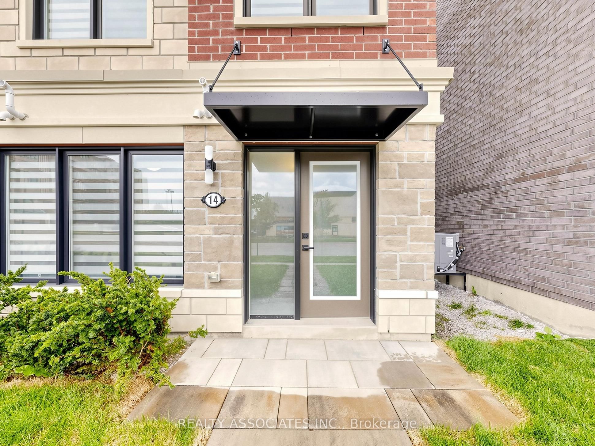 14 Baker Hill Boulevard Property Photo 32