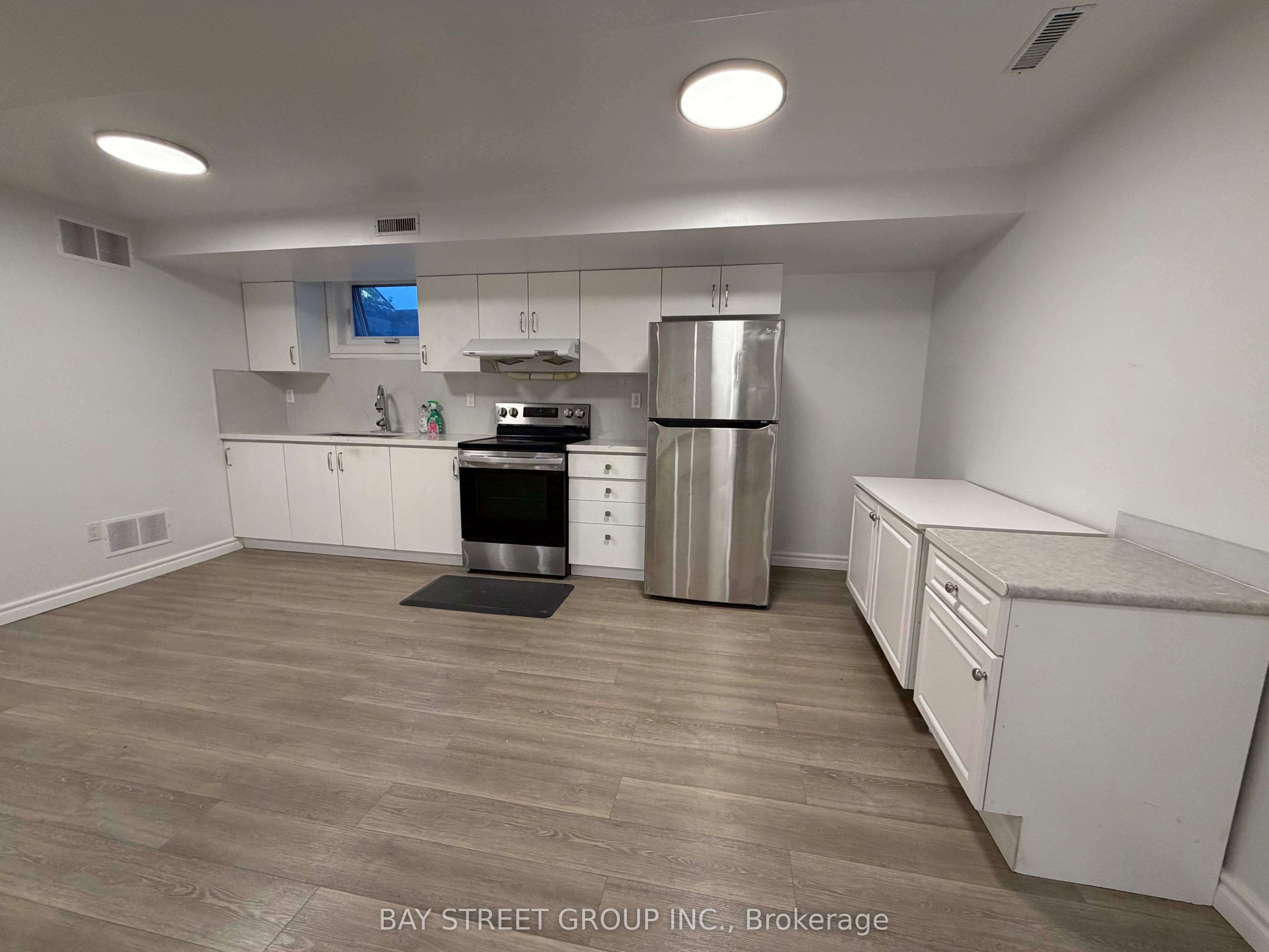 185 Manhattan Drive Basement Property Photo 6