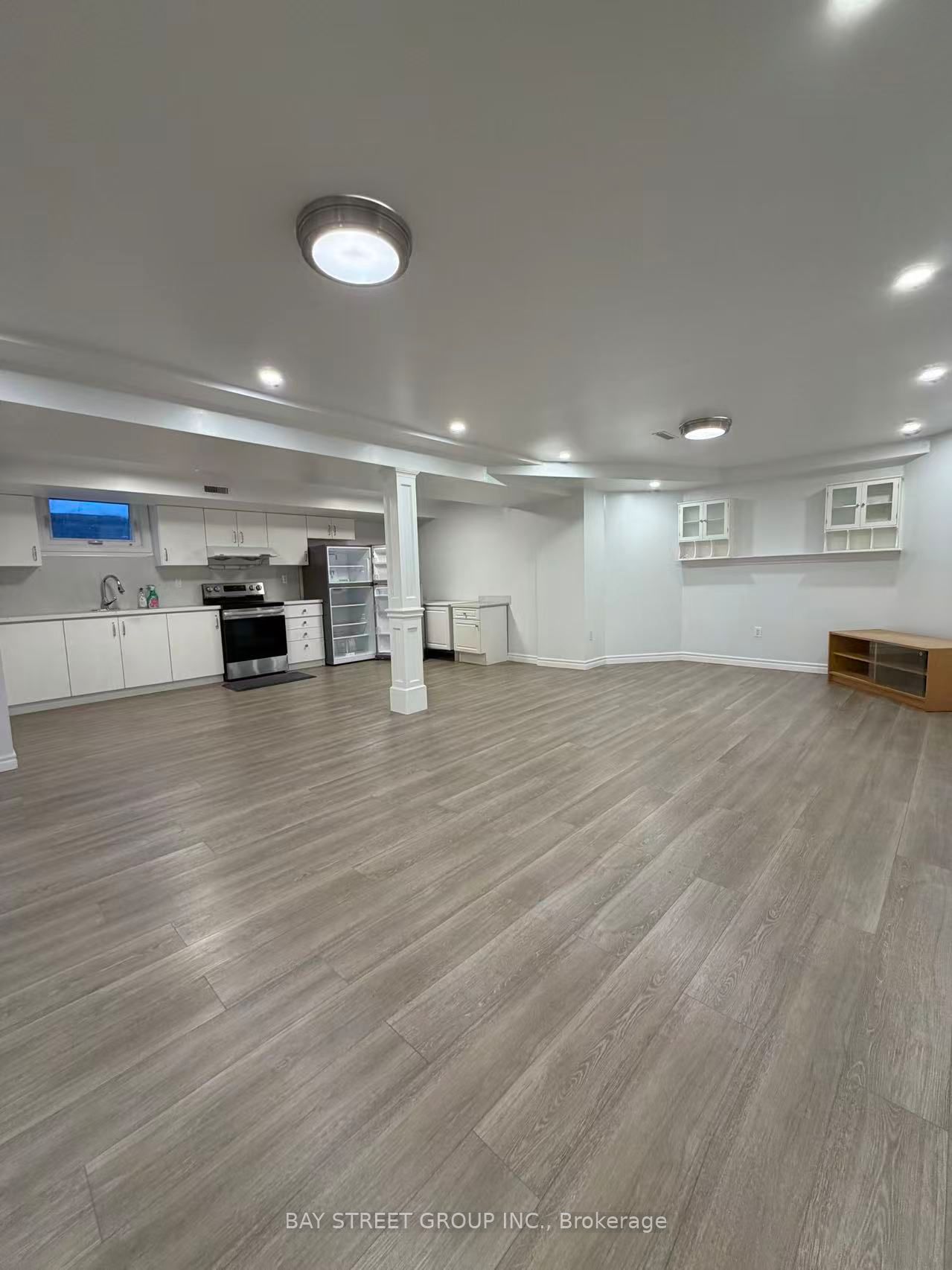 185 Manhattan Drive Basement Property Photo 8