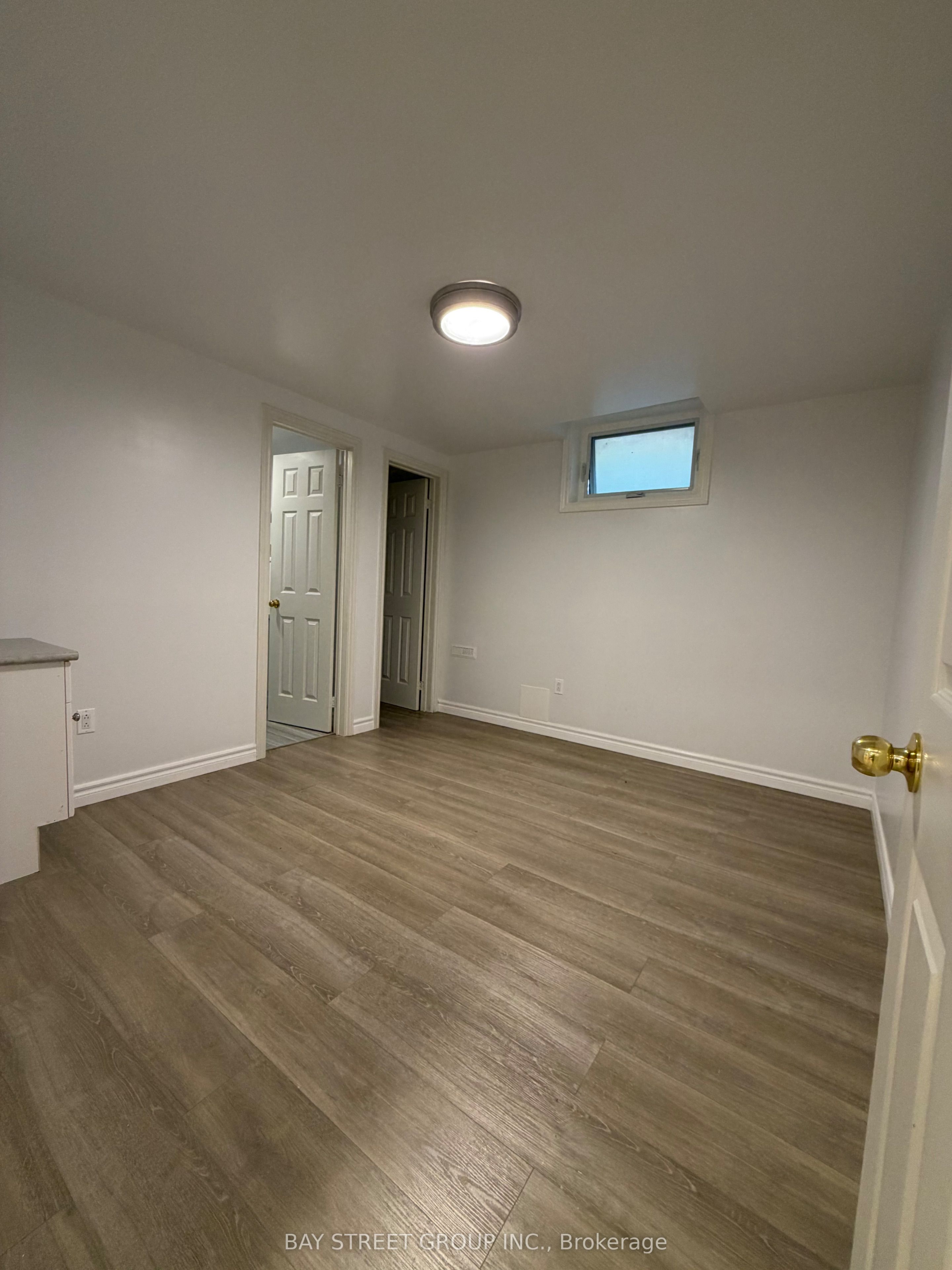 185 Manhattan Drive Basement Property Photo 9