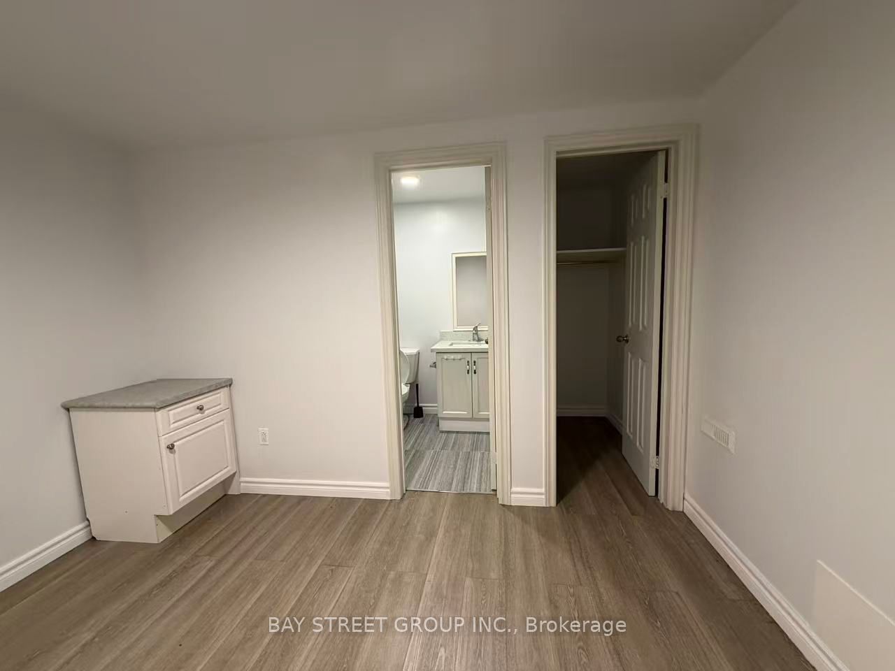 185 Manhattan Drive Basement Property Photo 11