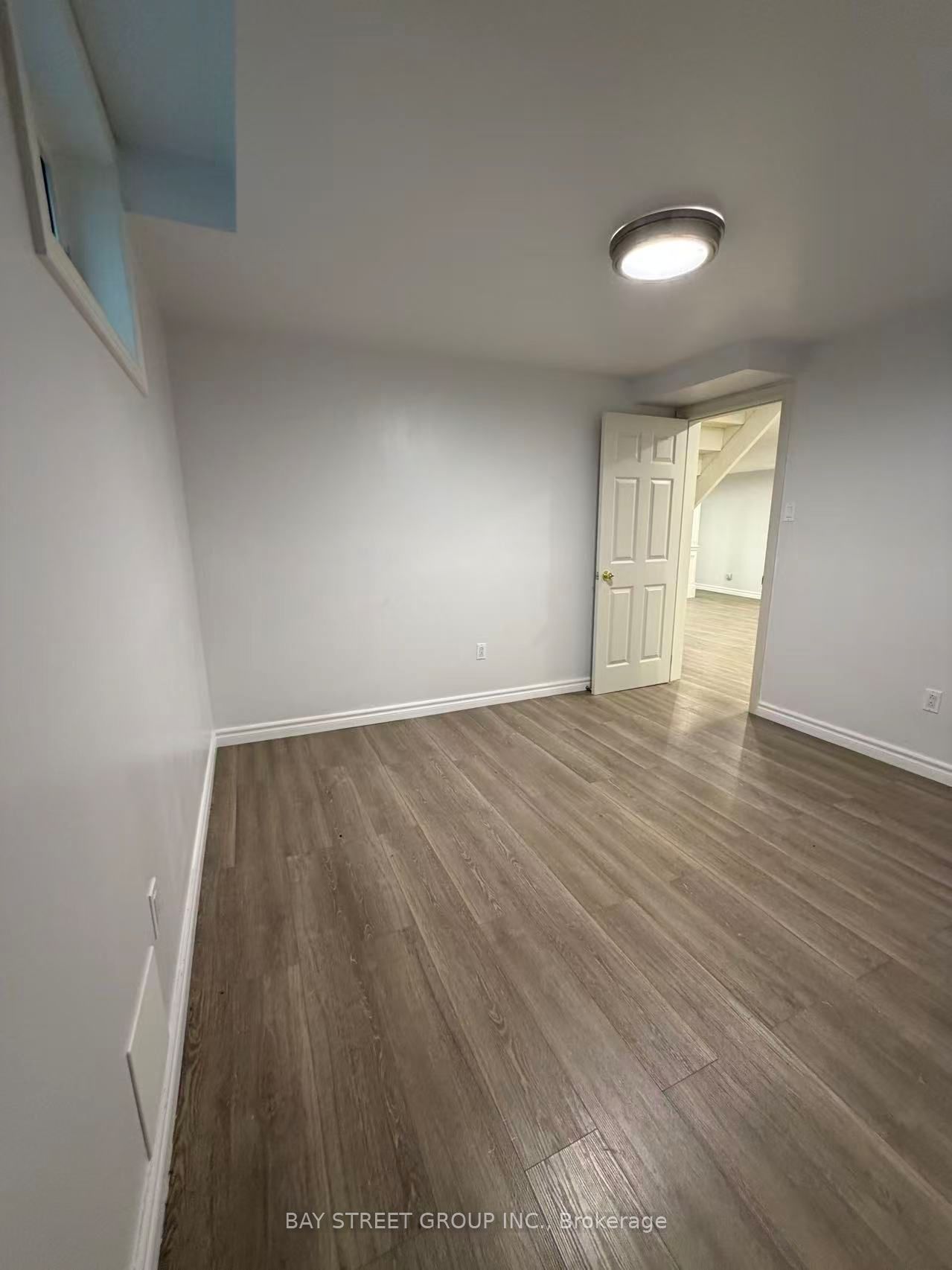 185 Manhattan Drive Basement Property Photo 12