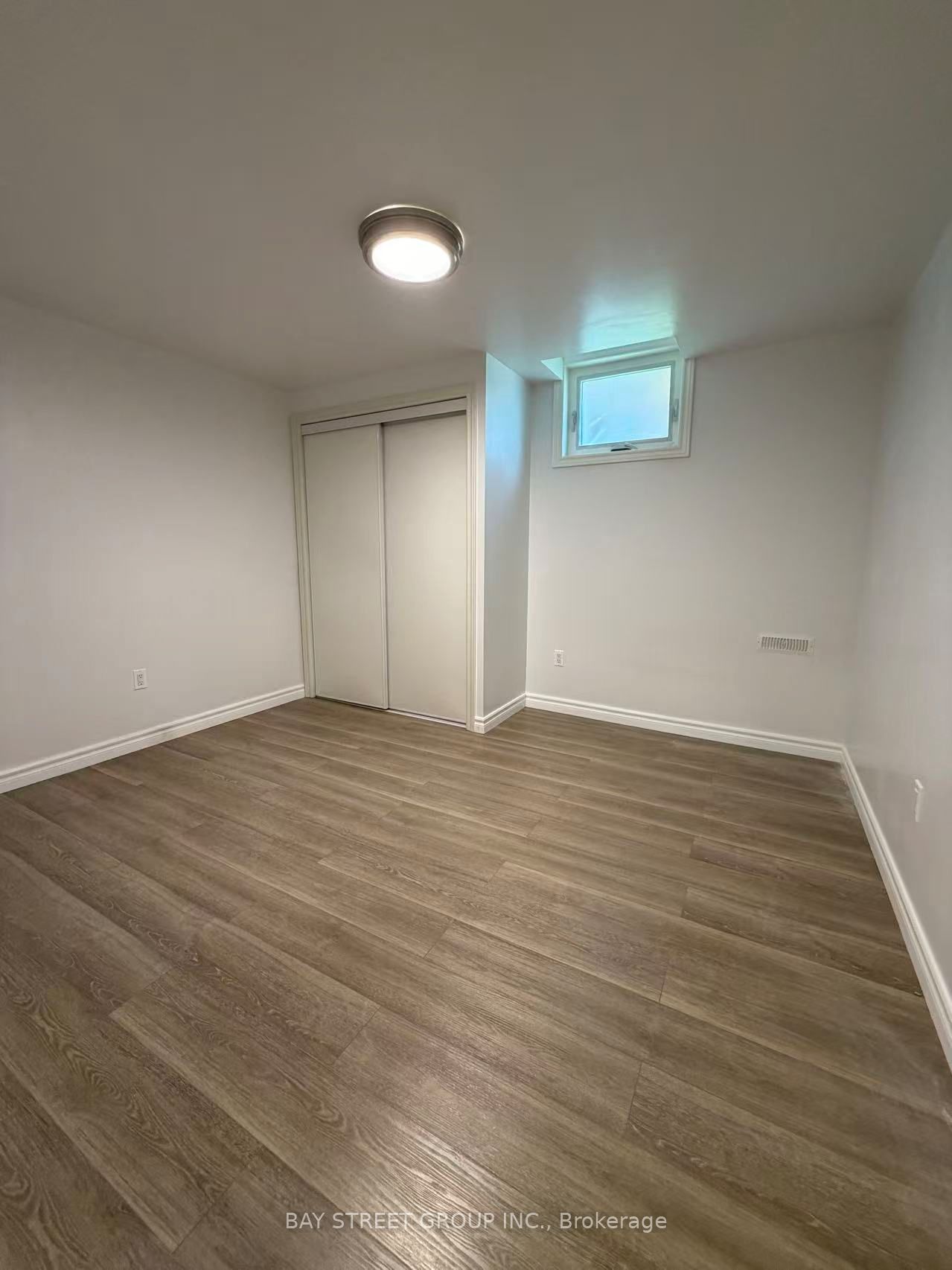 185 Manhattan Drive Basement Property Photo 14