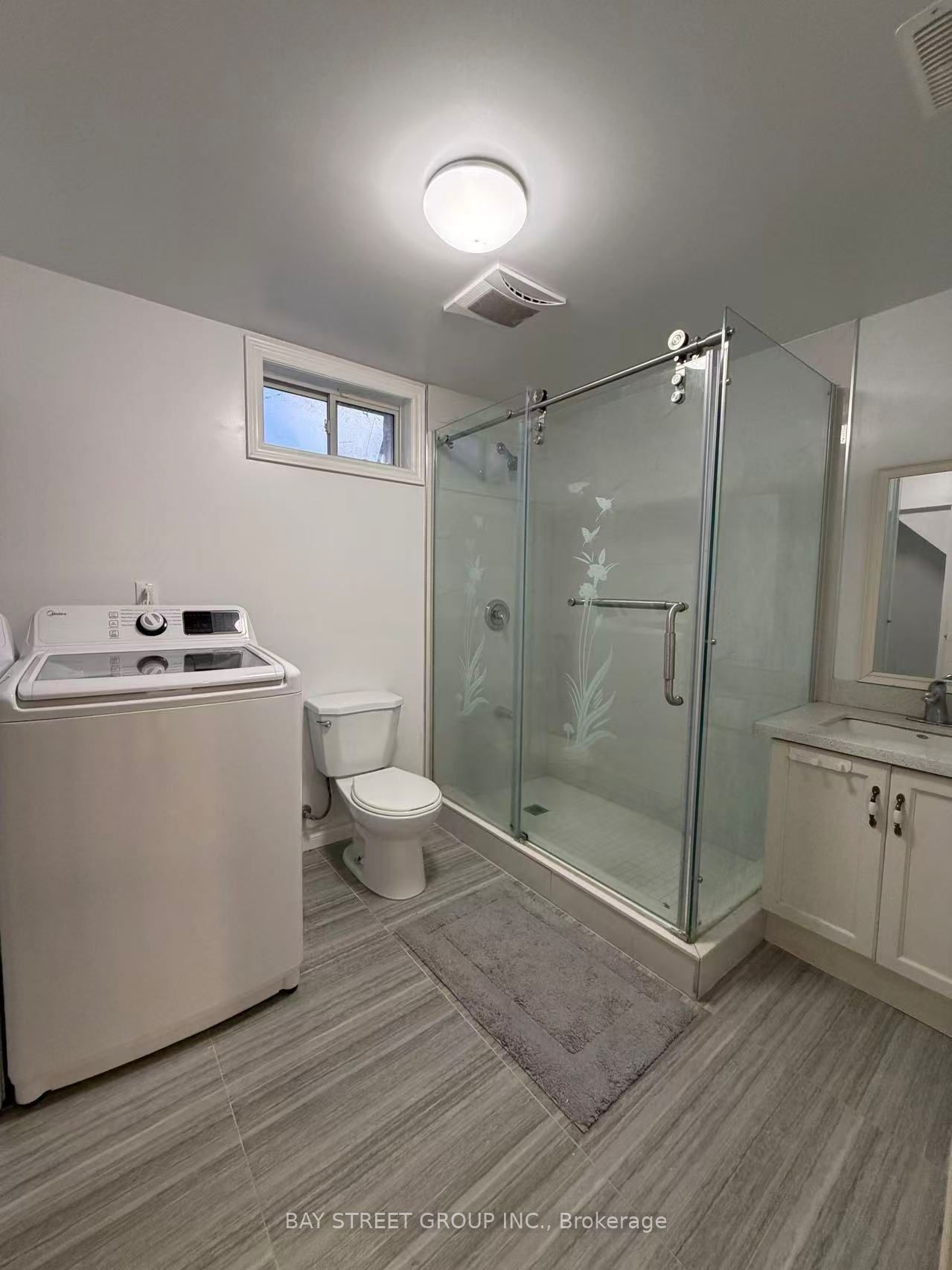 185 Manhattan Drive Basement Property Photo 16