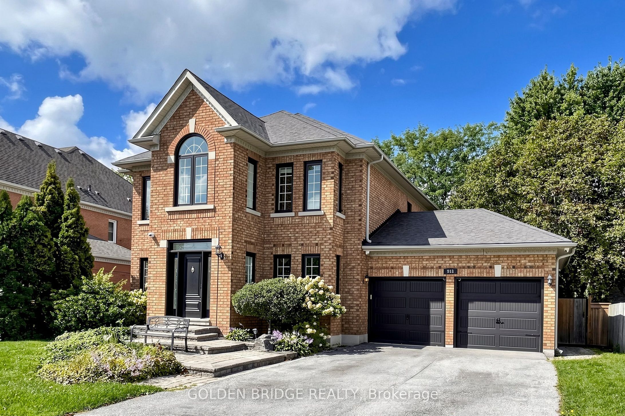 913 Ivsbridge Boulevard Property Photo 1
