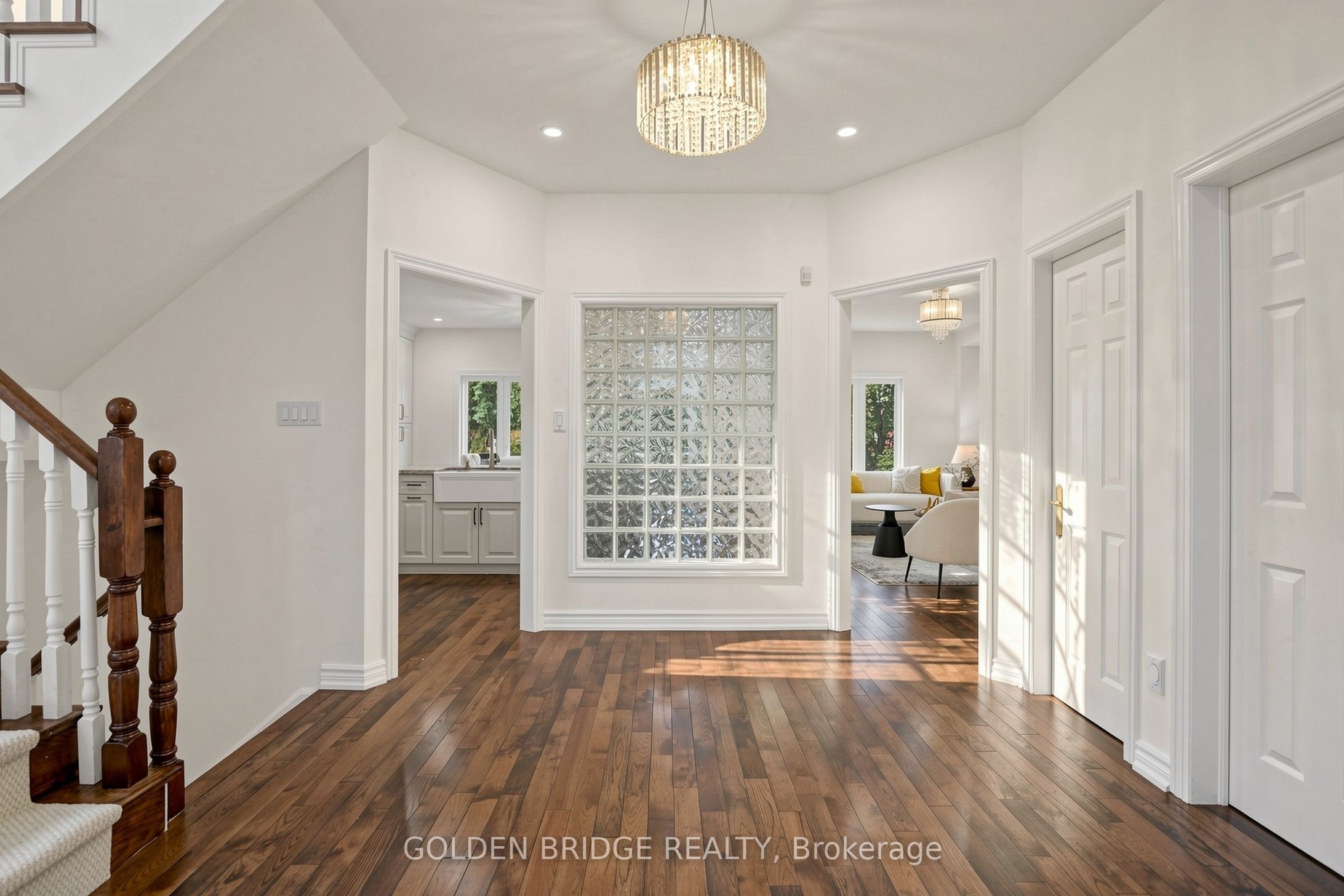 913 Ivsbridge Boulevard Property Photo 4