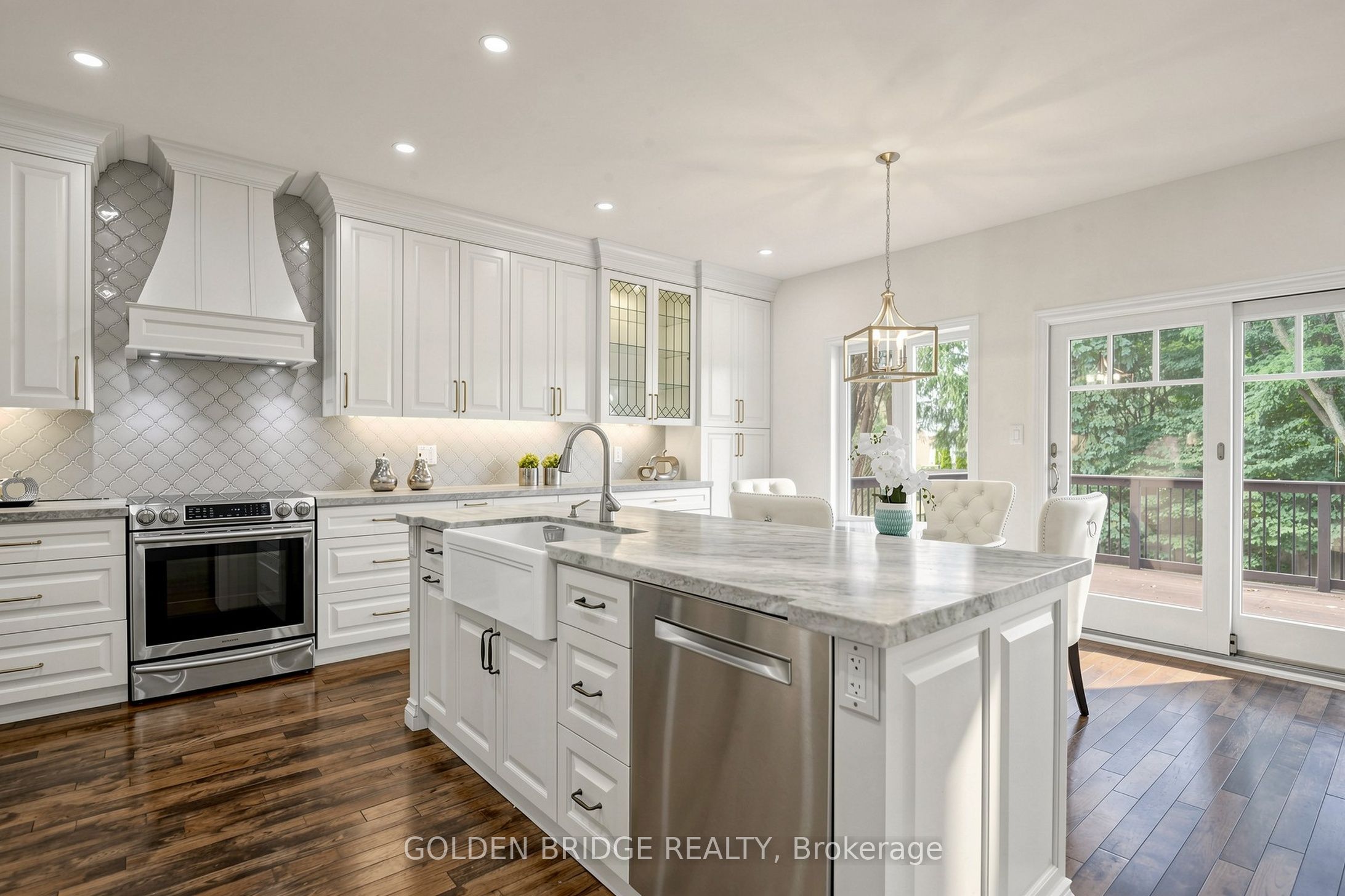 913 Ivsbridge Boulevard Property Photo 13