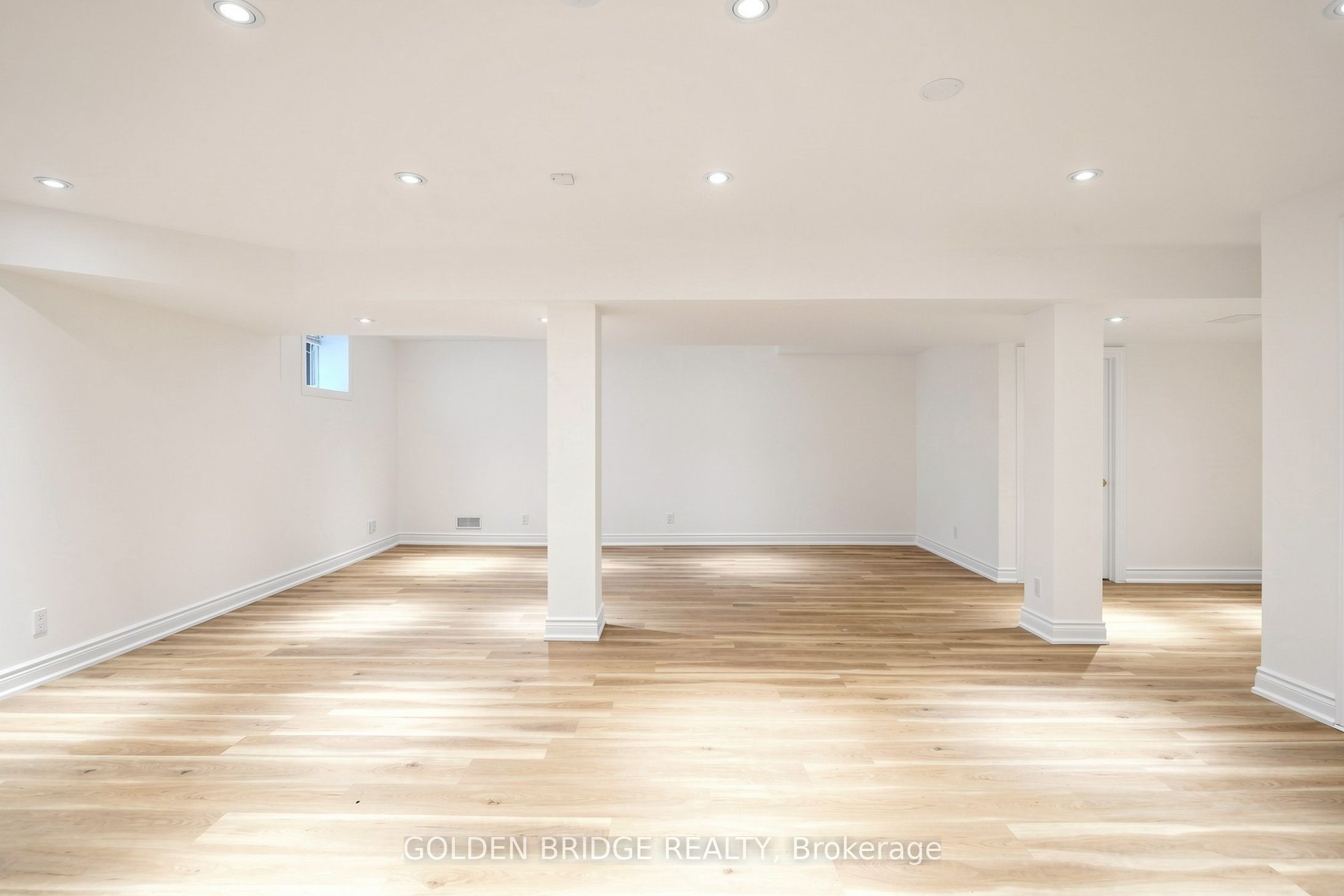 913 Ivsbridge Boulevard Property Photo 39