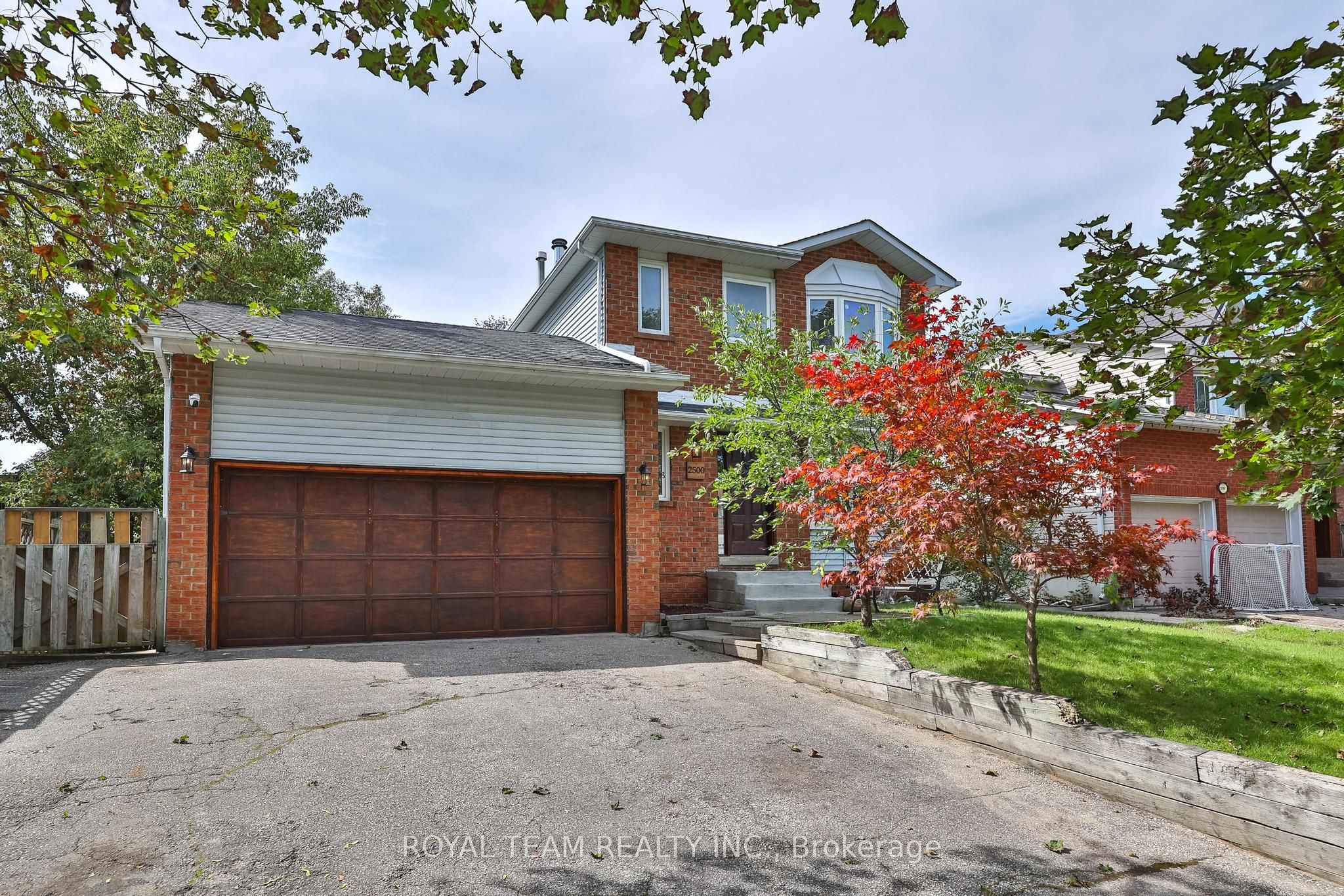 2500 Lloyd Street Property Photo 2