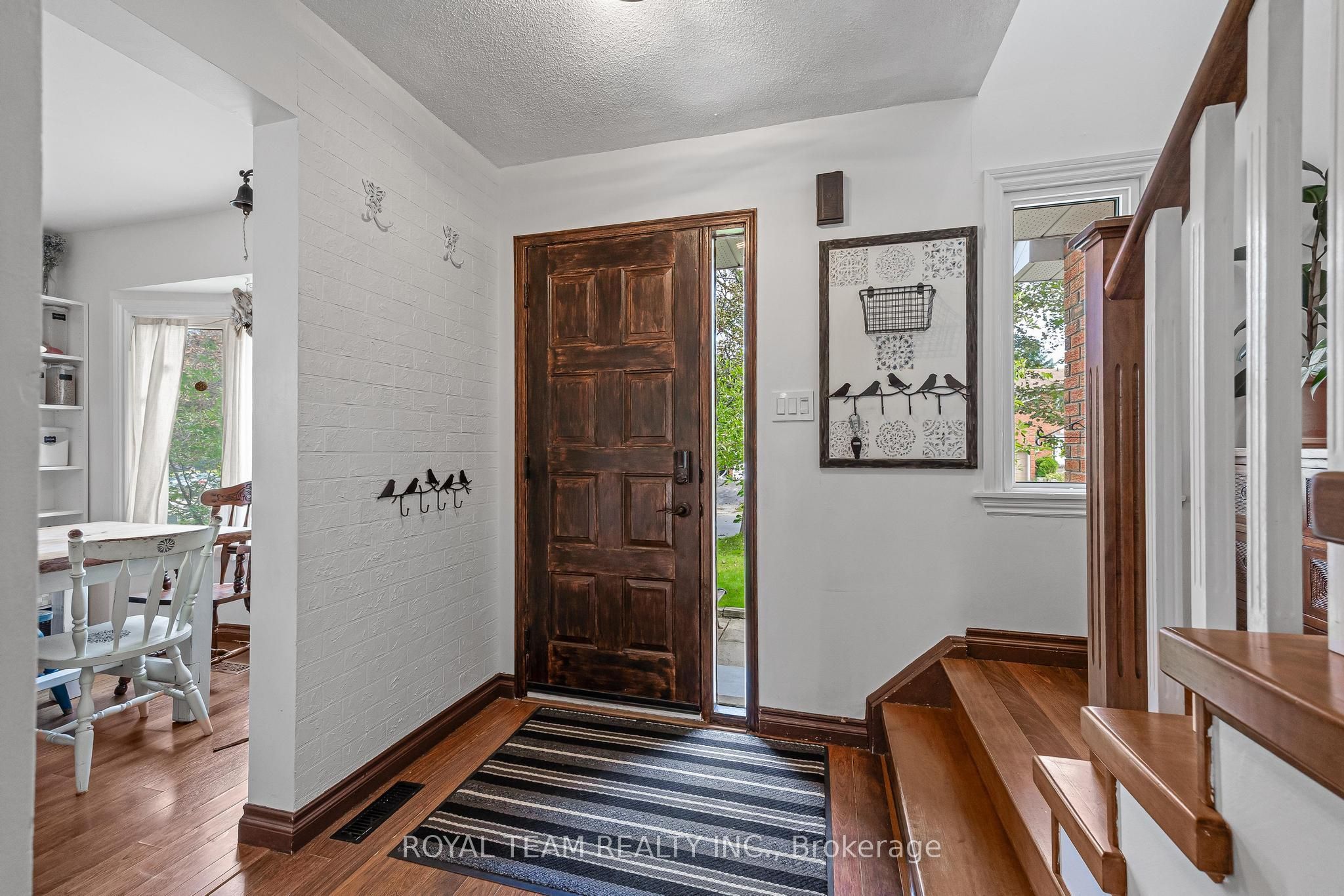 2500 Lloyd Street Property Photo 6