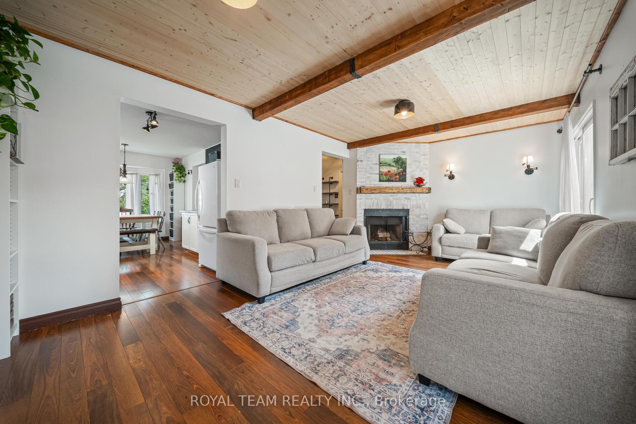 2500 Lloyd Street Property Photo 10