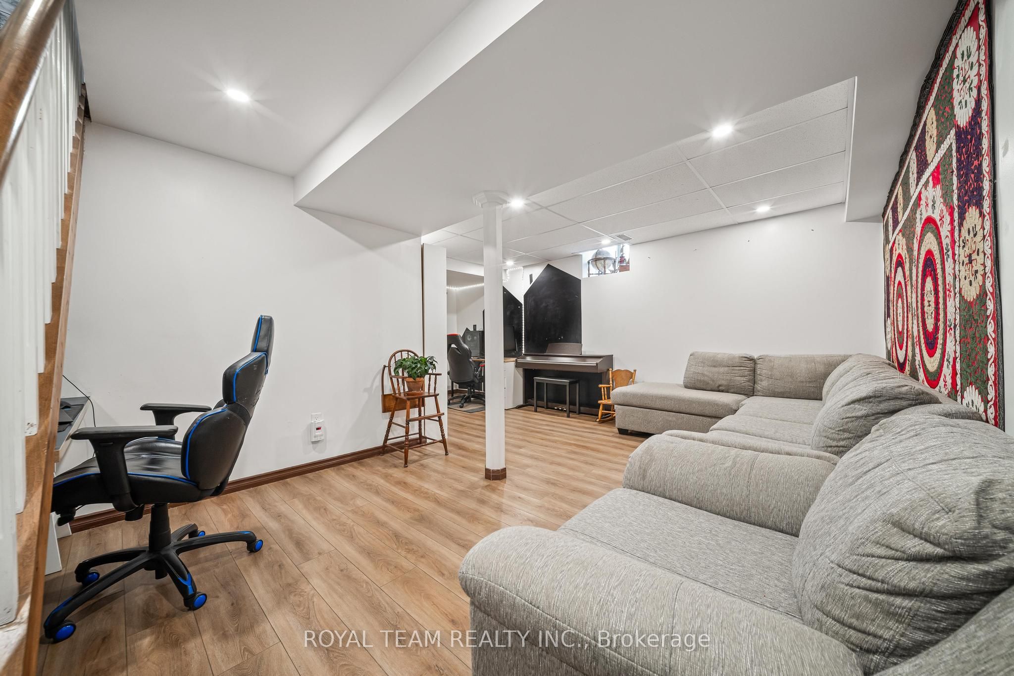 2500 Lloyd Street Property Photo 28
