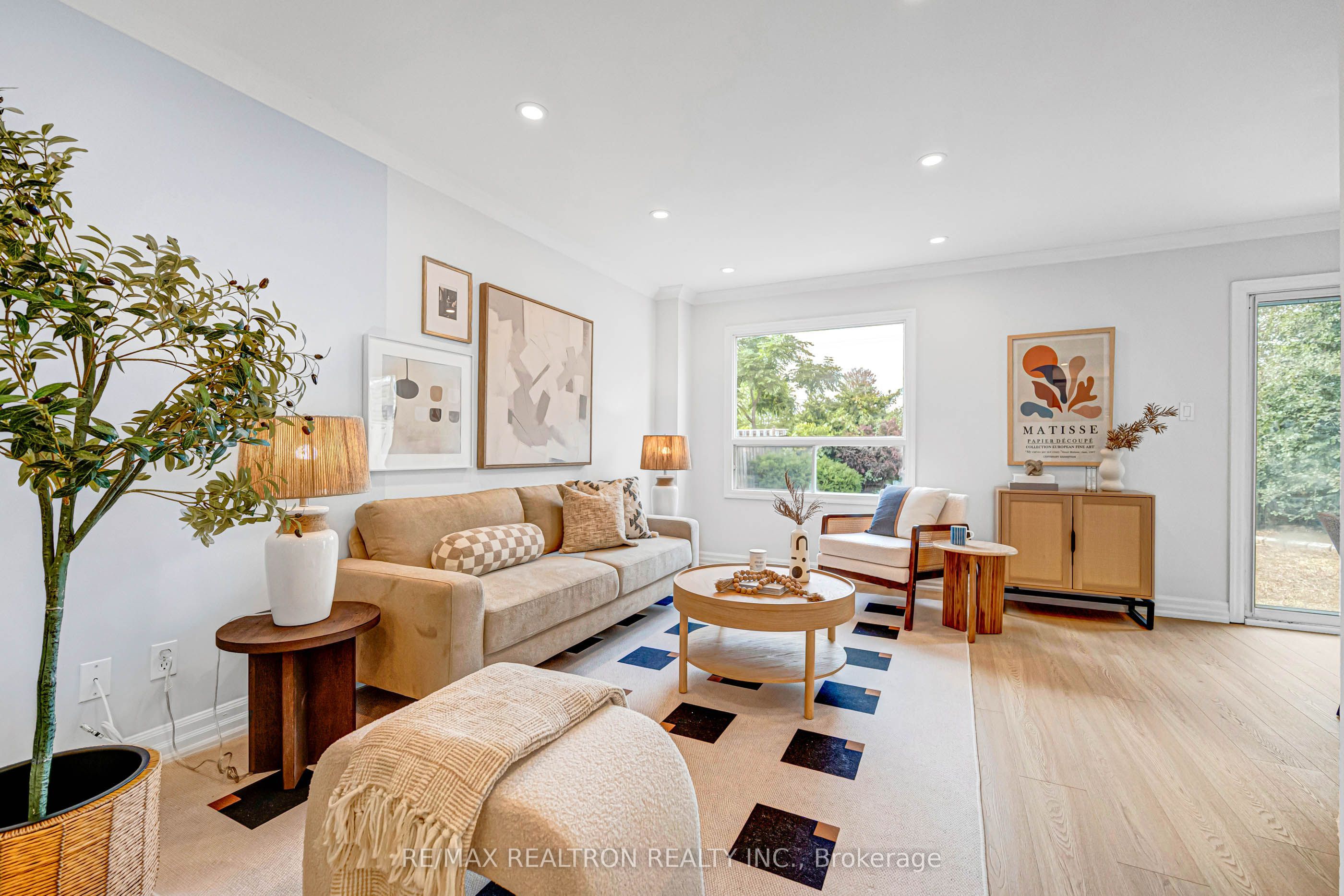 6 Woolen Mill Road Property Photo 2
