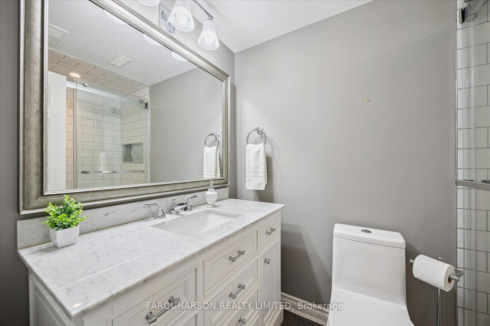 15 Skyridge Court Property Photo 17