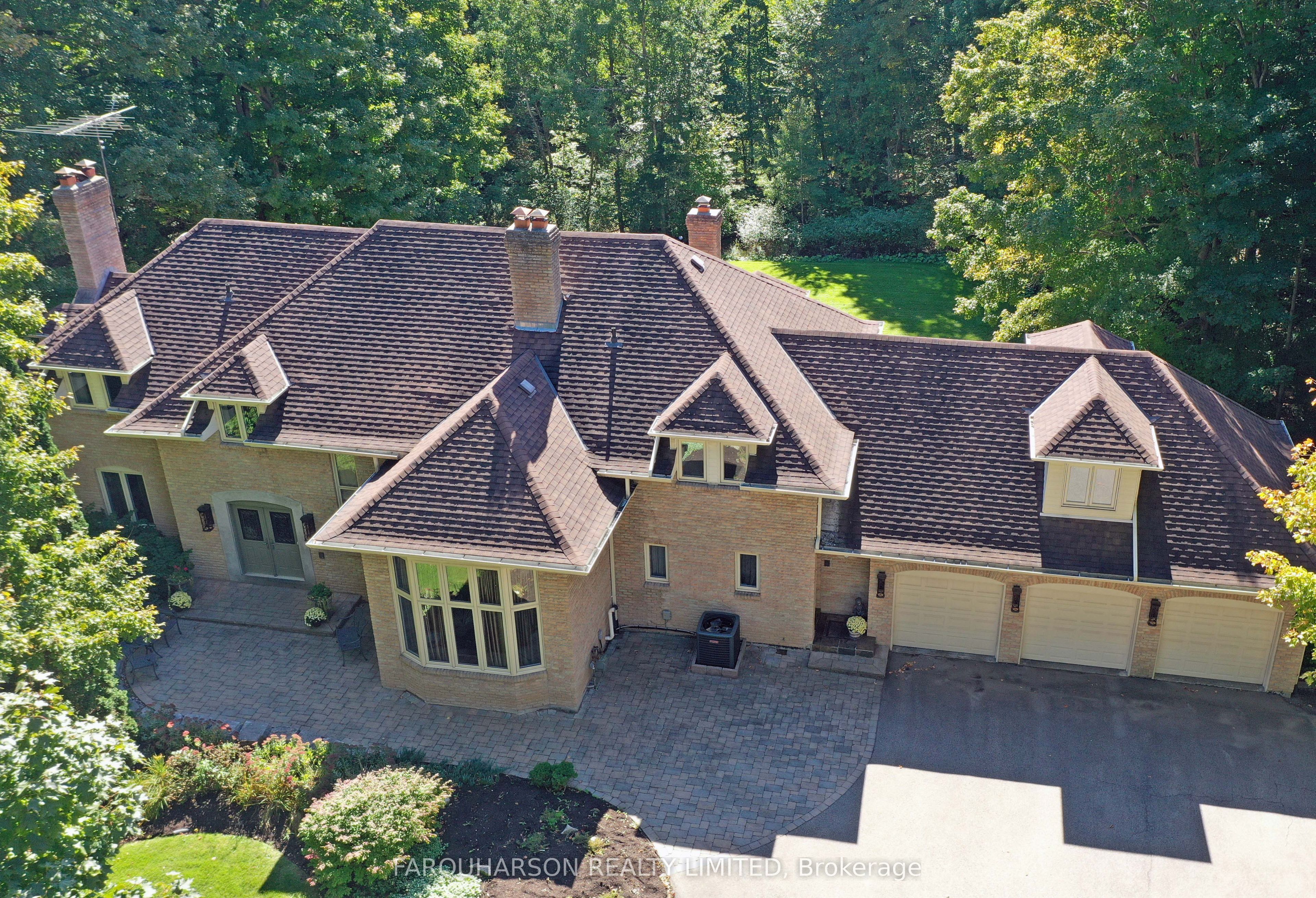 15 Skyridge Court Property Photo 20