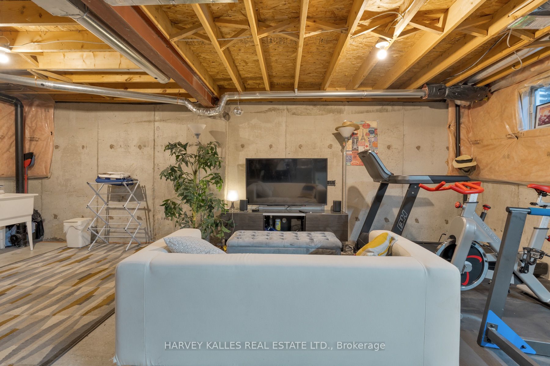 27 Hirst Avenue Property Photo 28