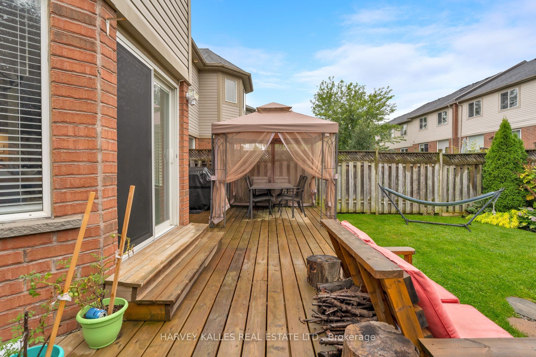 27 Hirst Avenue Property Photo 32