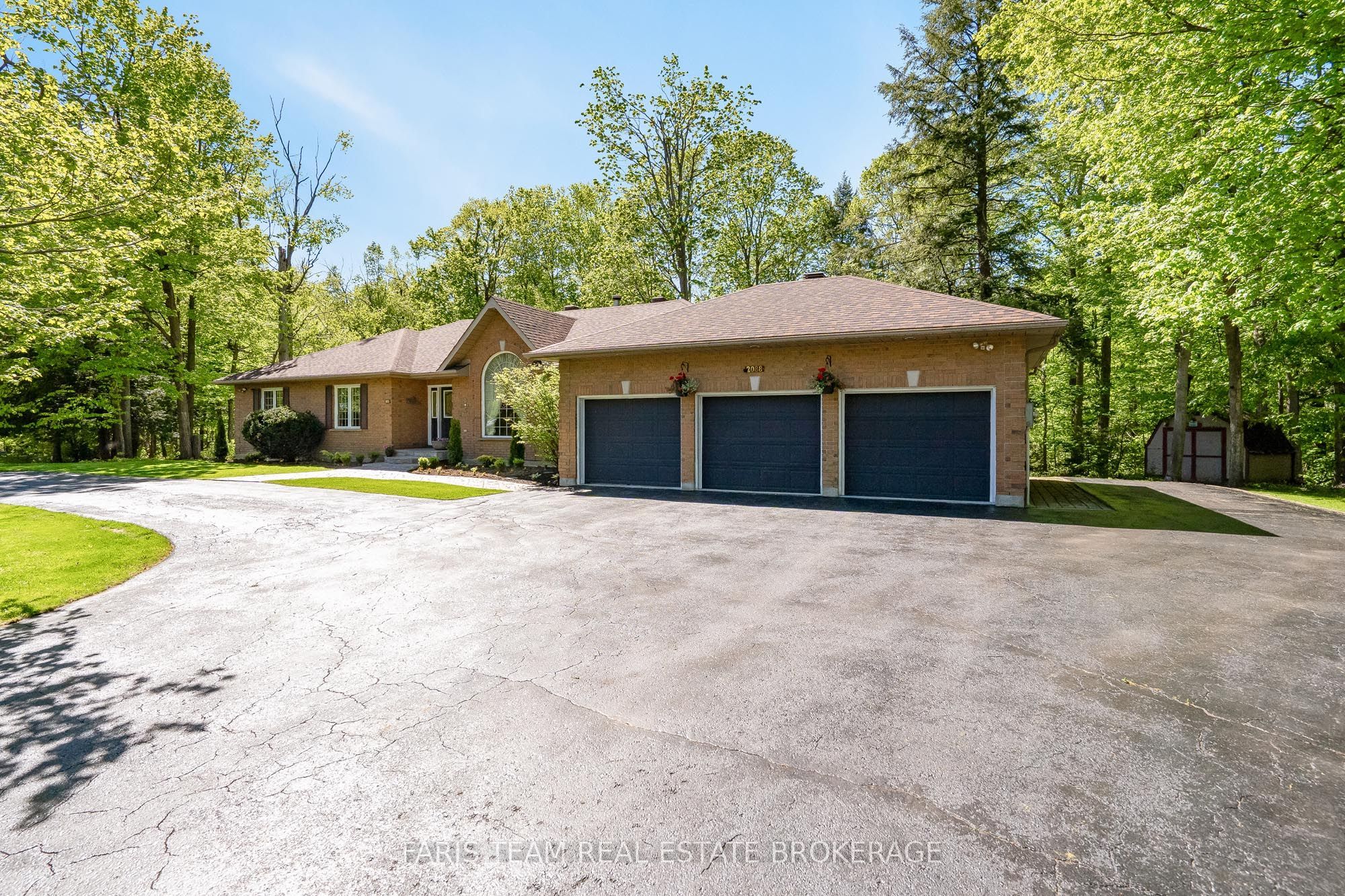 2088 Wilkinson Street Property Photo 4