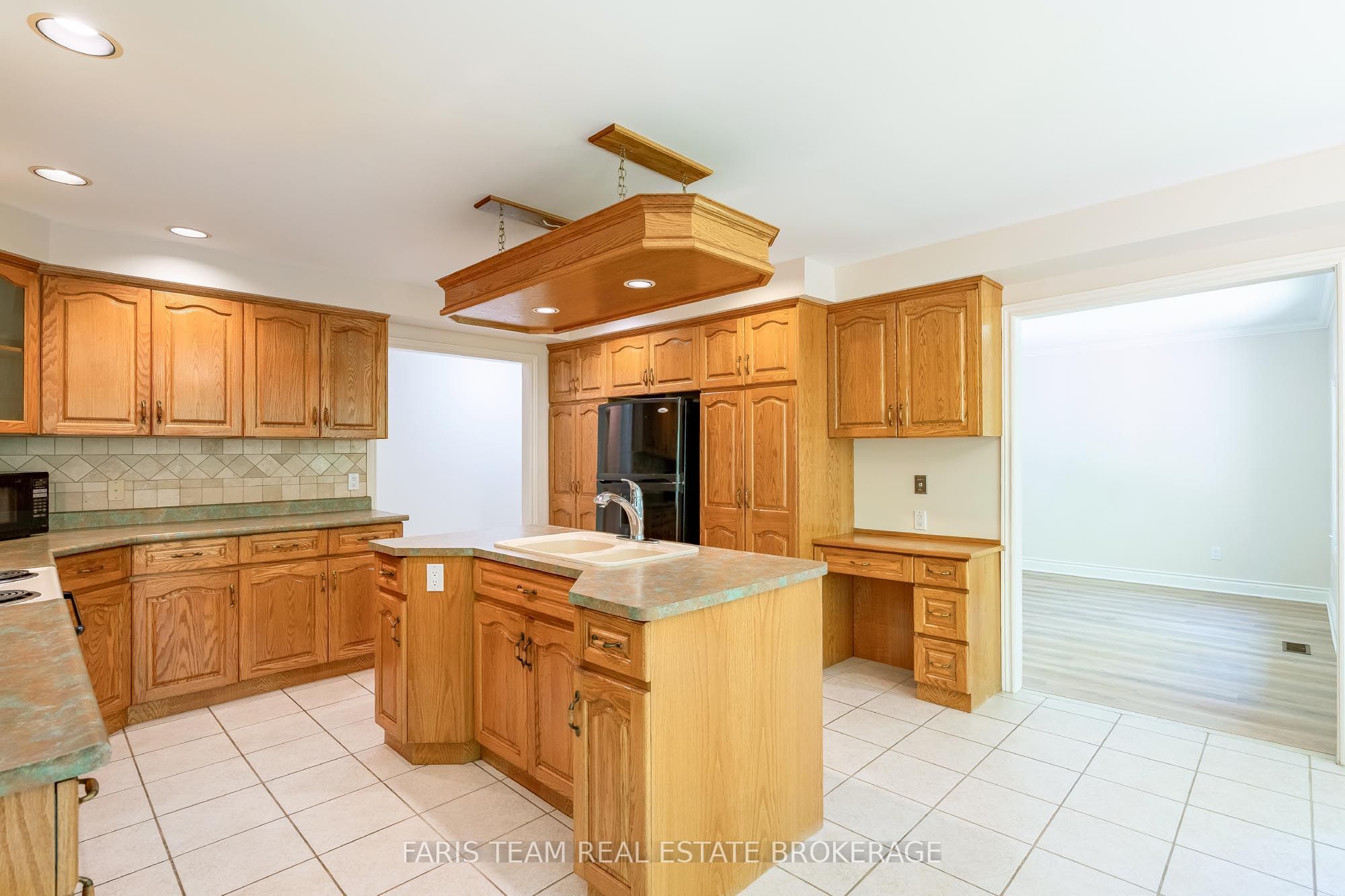 2088 Wilkinson Street Property Photo 7
