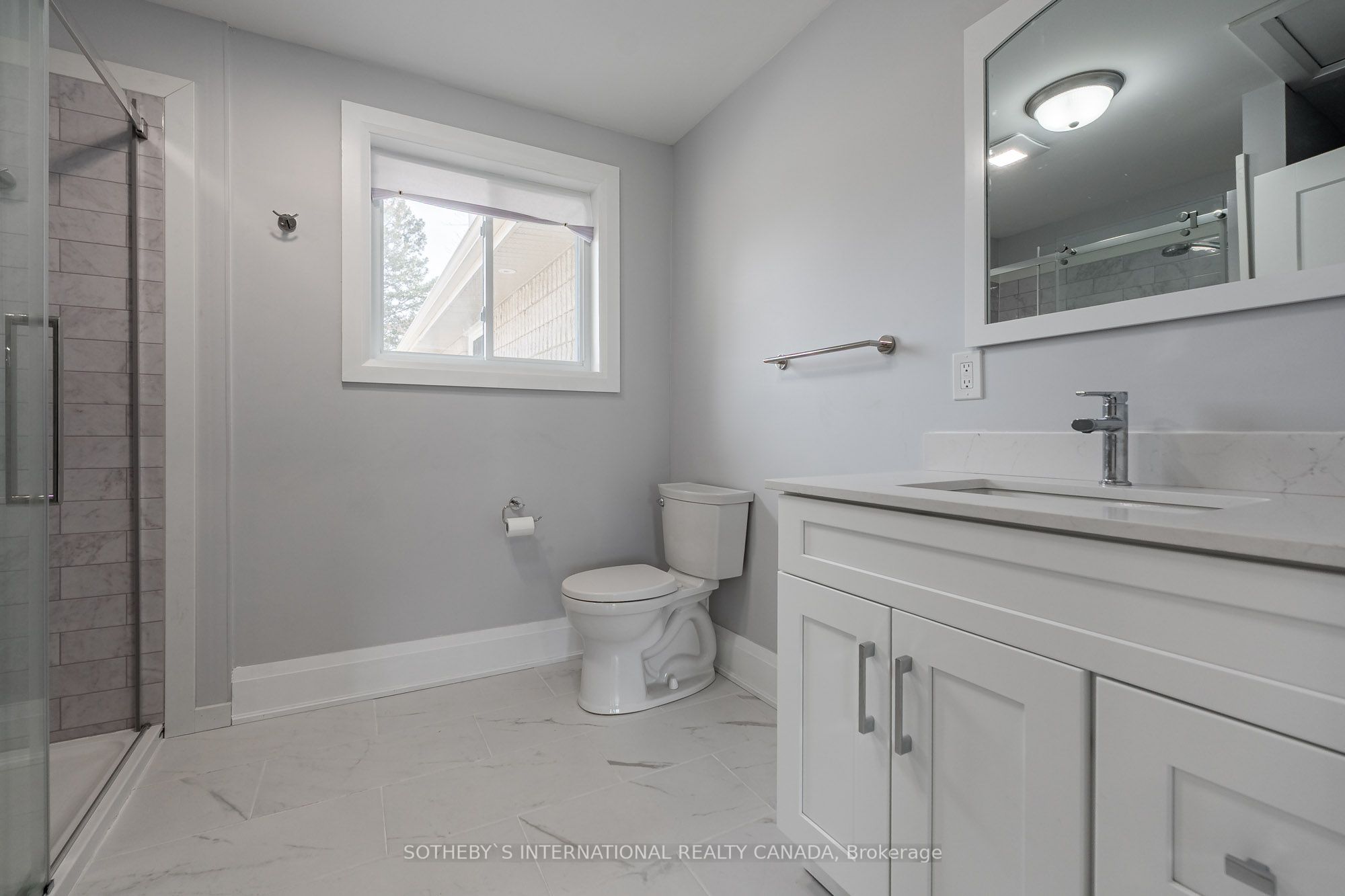 5512 3rd Line Property Photo 13