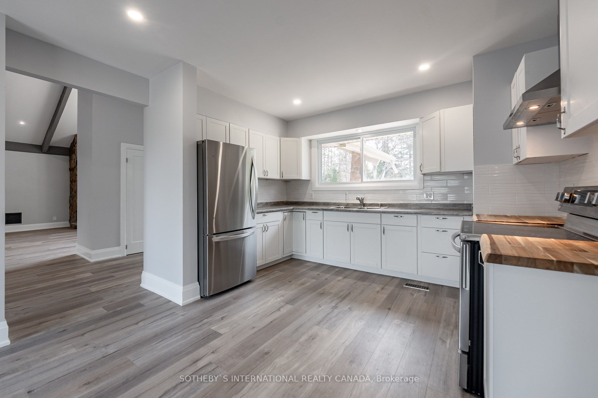 5512 3rd Line Property Photo 15