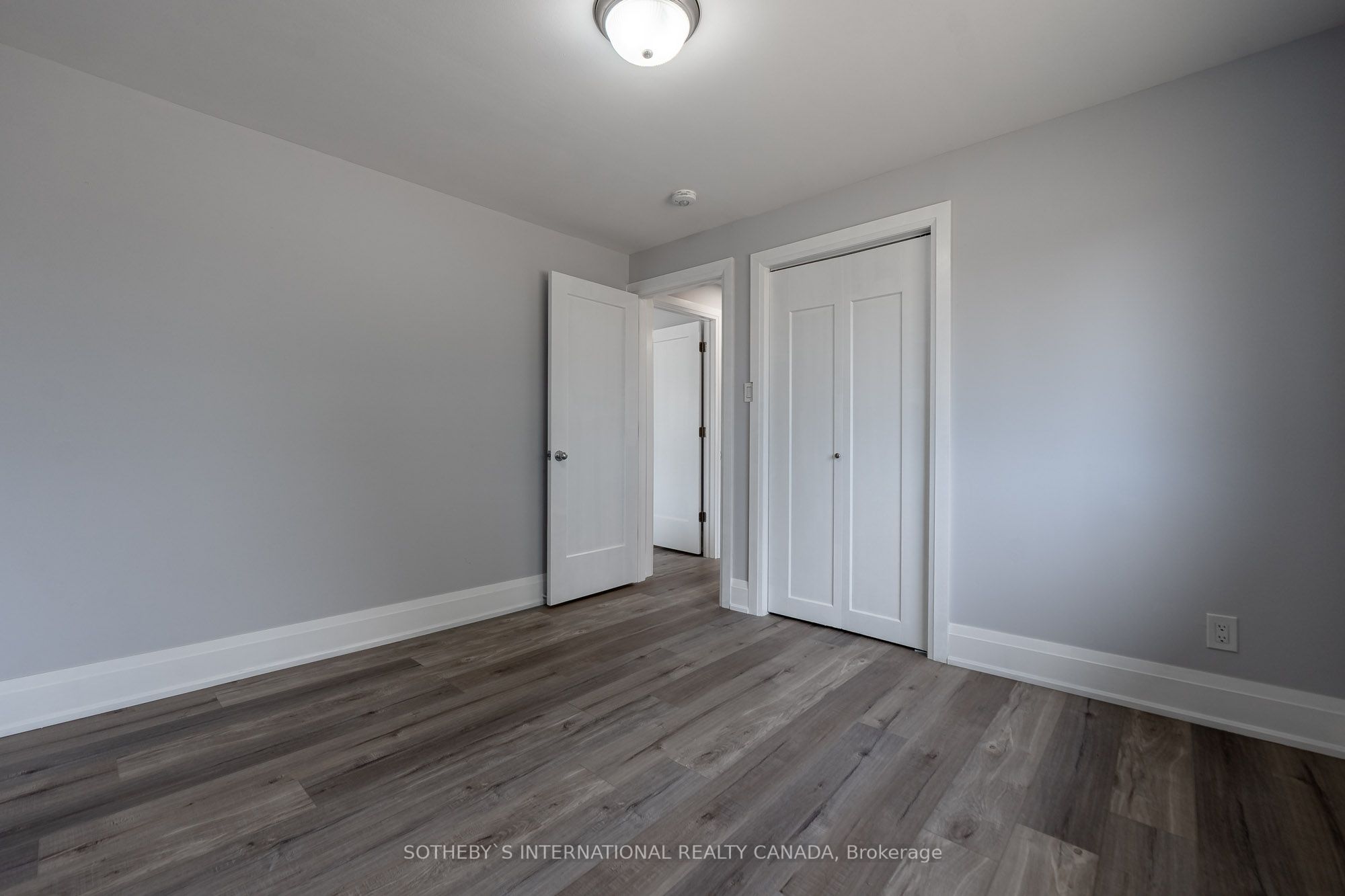 5512 3rd Line Property Photo 20
