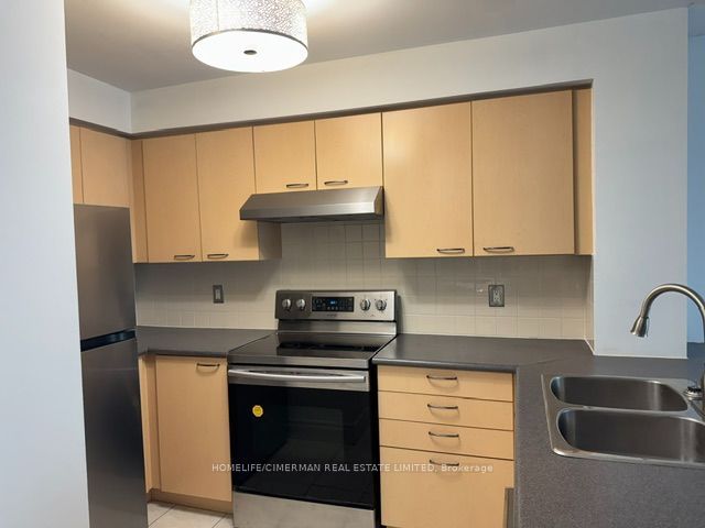 62 Suncrest Boulevard 618 Property Photo 4