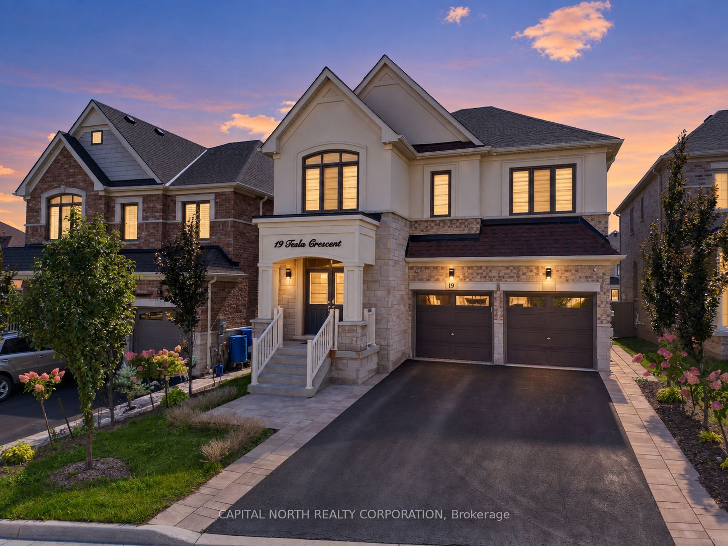 19 Tesla Crescent Property Photo 1