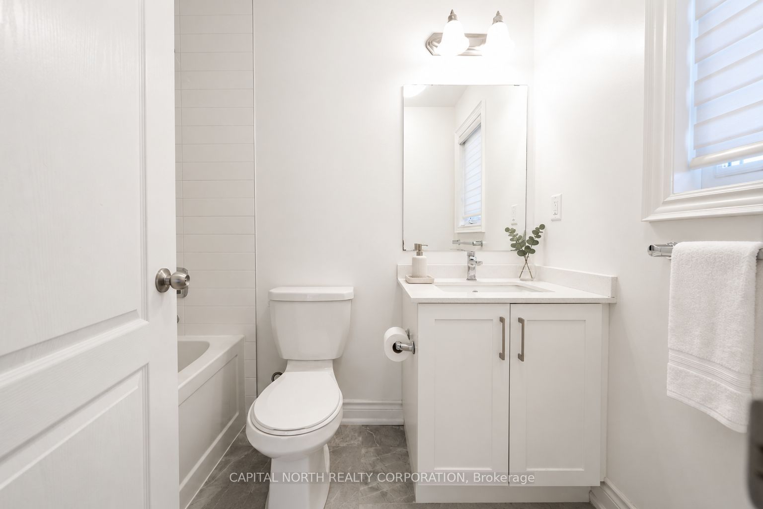 19 Tesla Crescent Property Photo 23