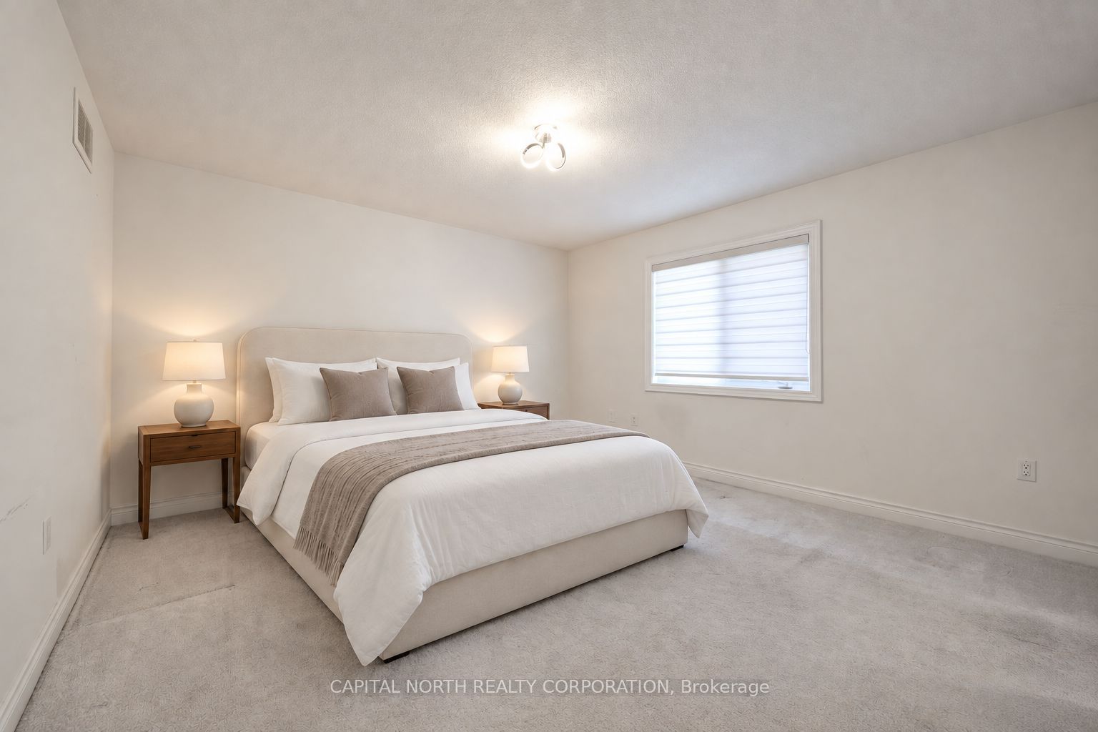19 Tesla Crescent Property Photo 24