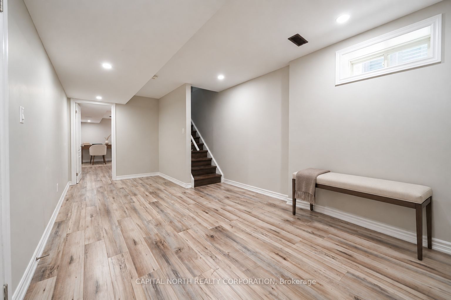 19 Tesla Crescent Property Photo 27