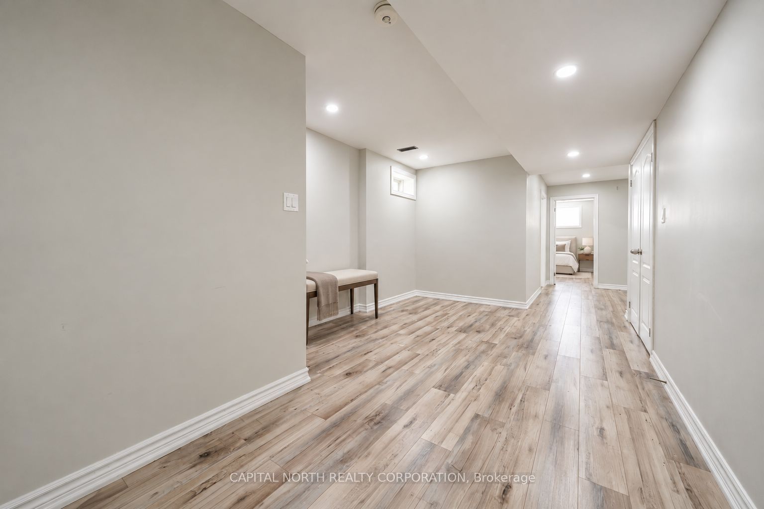 19 Tesla Crescent Property Photo 28