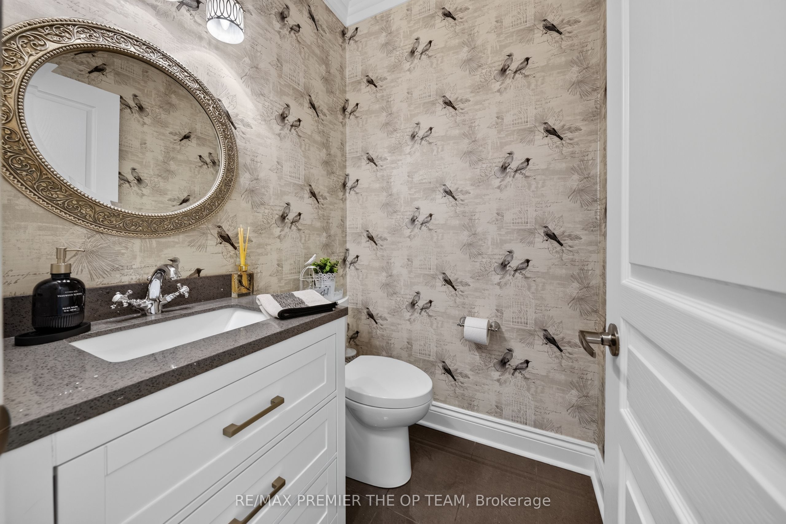 3 Sedgewick Place Property Photo 4