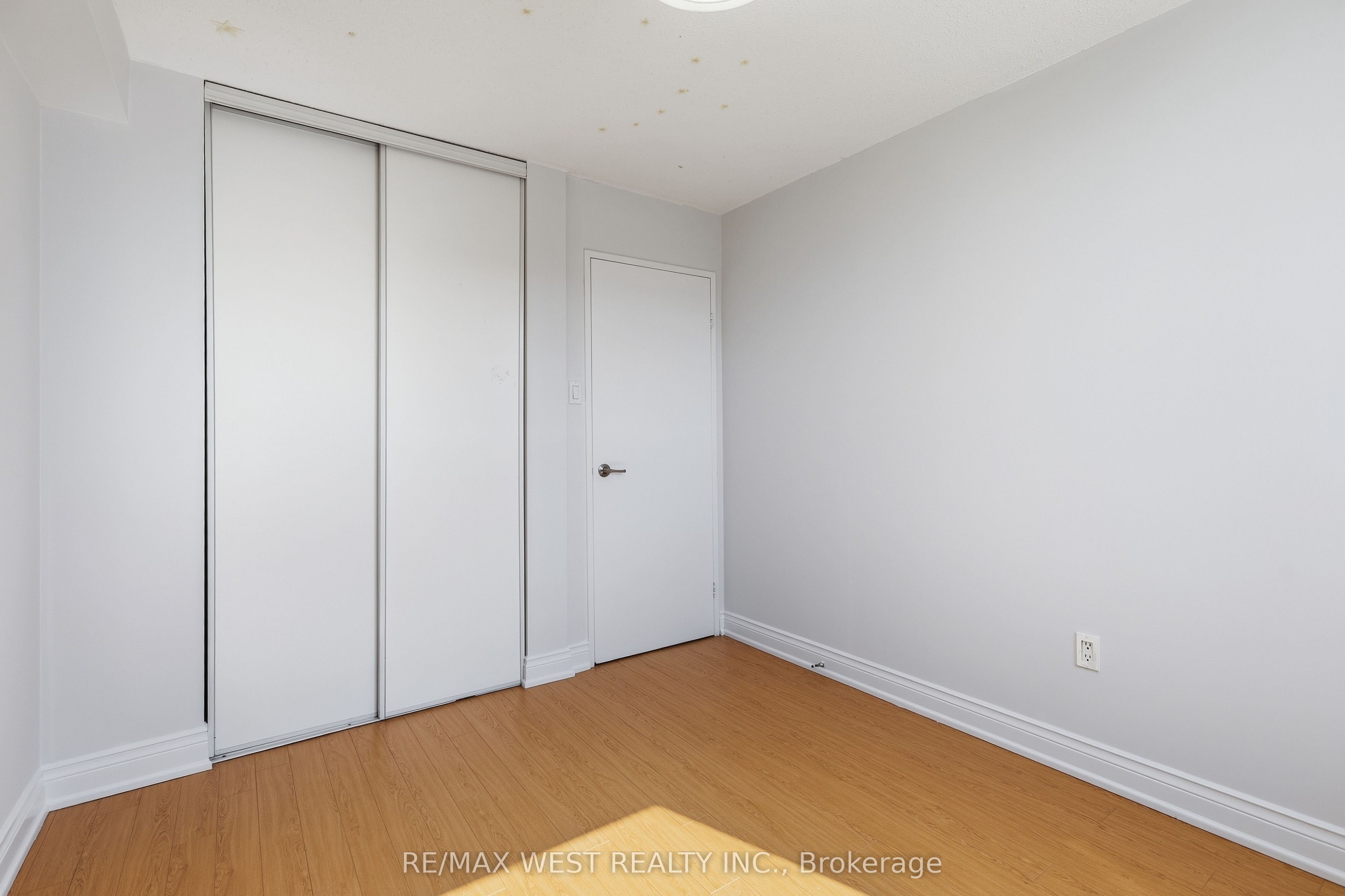 180 Dudley Avenue 302 Property Photo 24