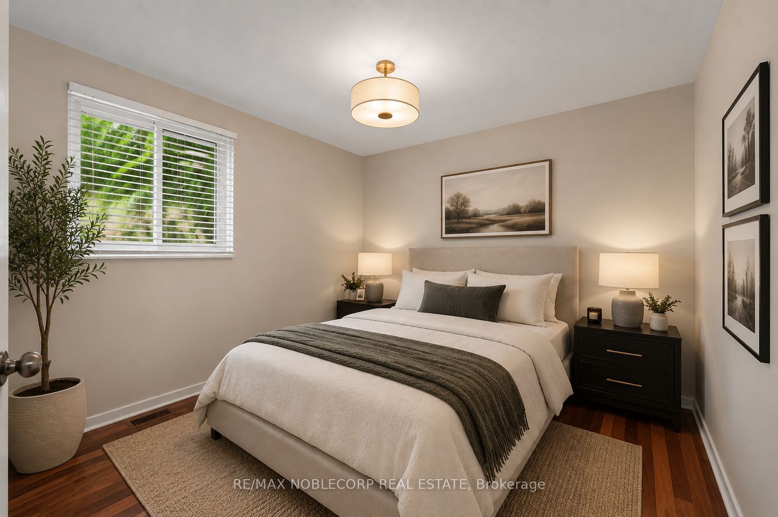 166 Collings Avenue Property Photo 13