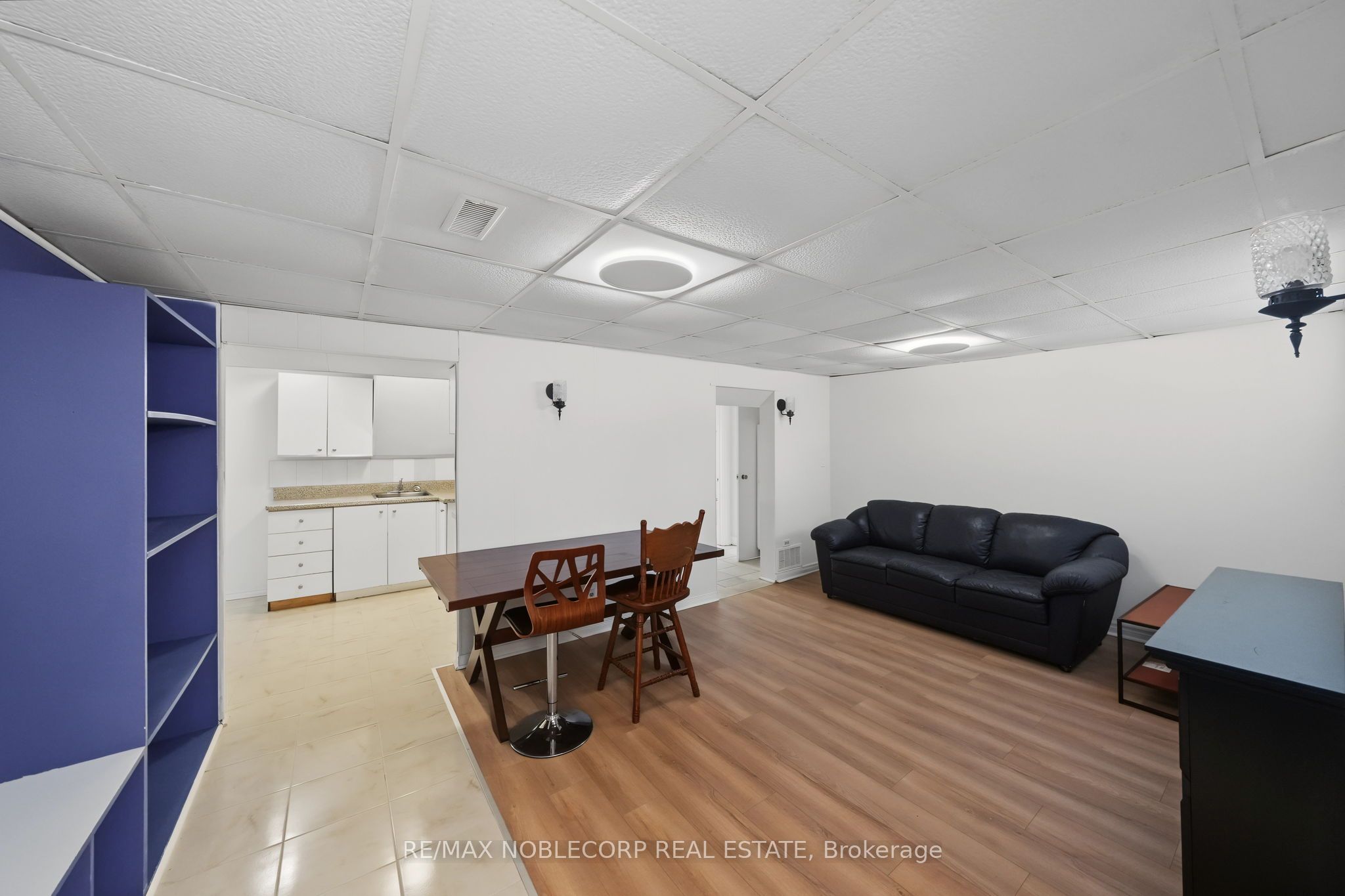 166 Collings Avenue Property Photo 21