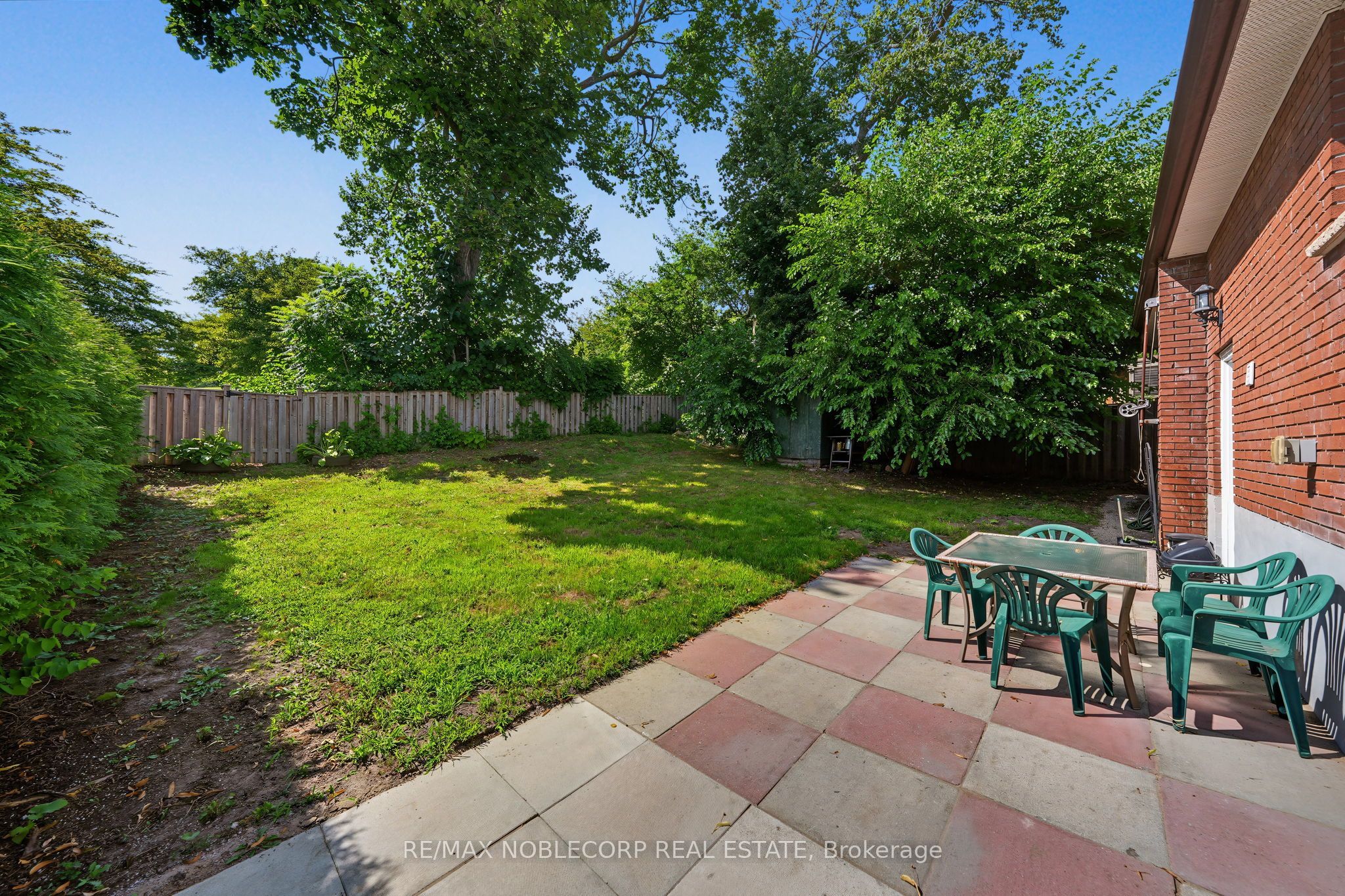 166 Collings Avenue Property Photo 30