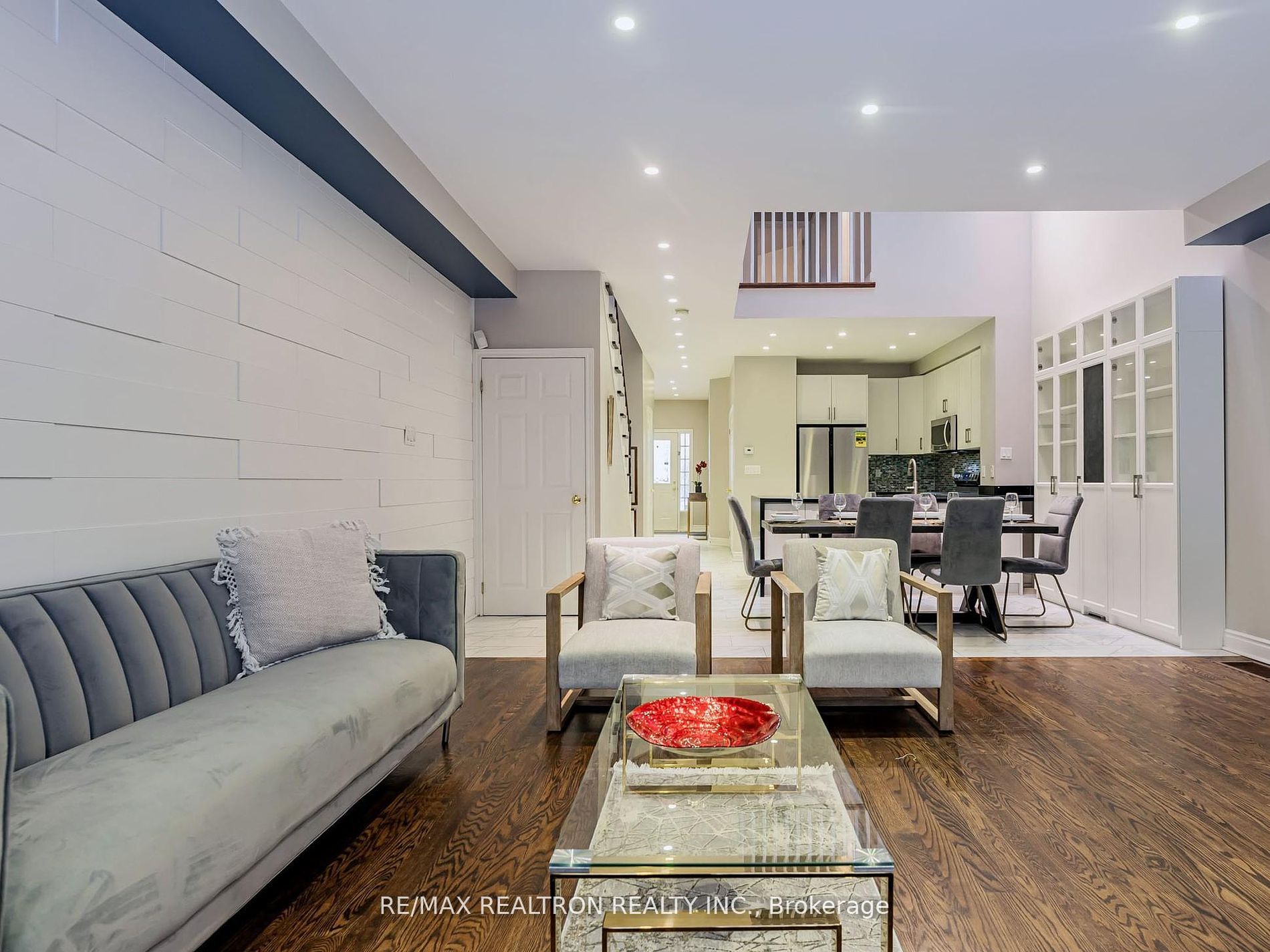 224 Yorkland Street Property Photo 1