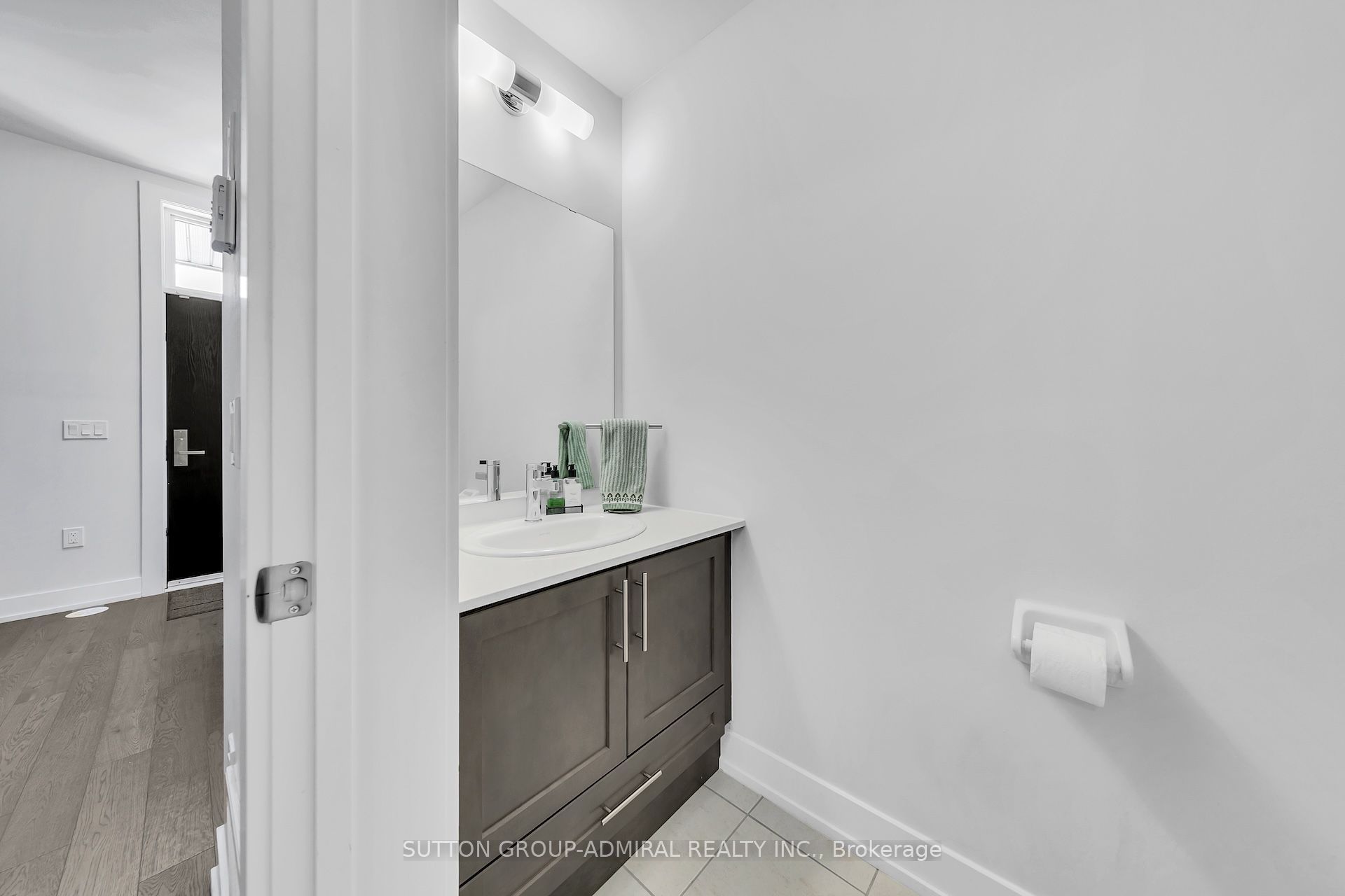 9560 Islington Avenue L-103 Property Photo 17