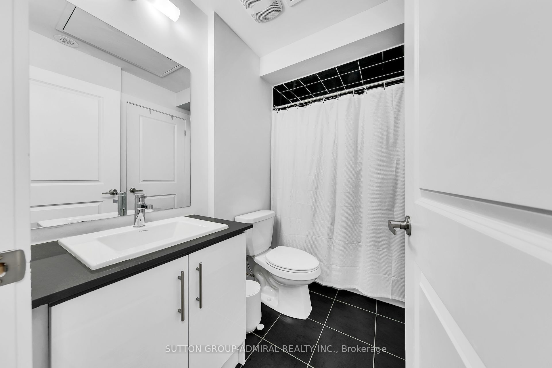 9560 Islington Avenue L-103 Property Photo 28