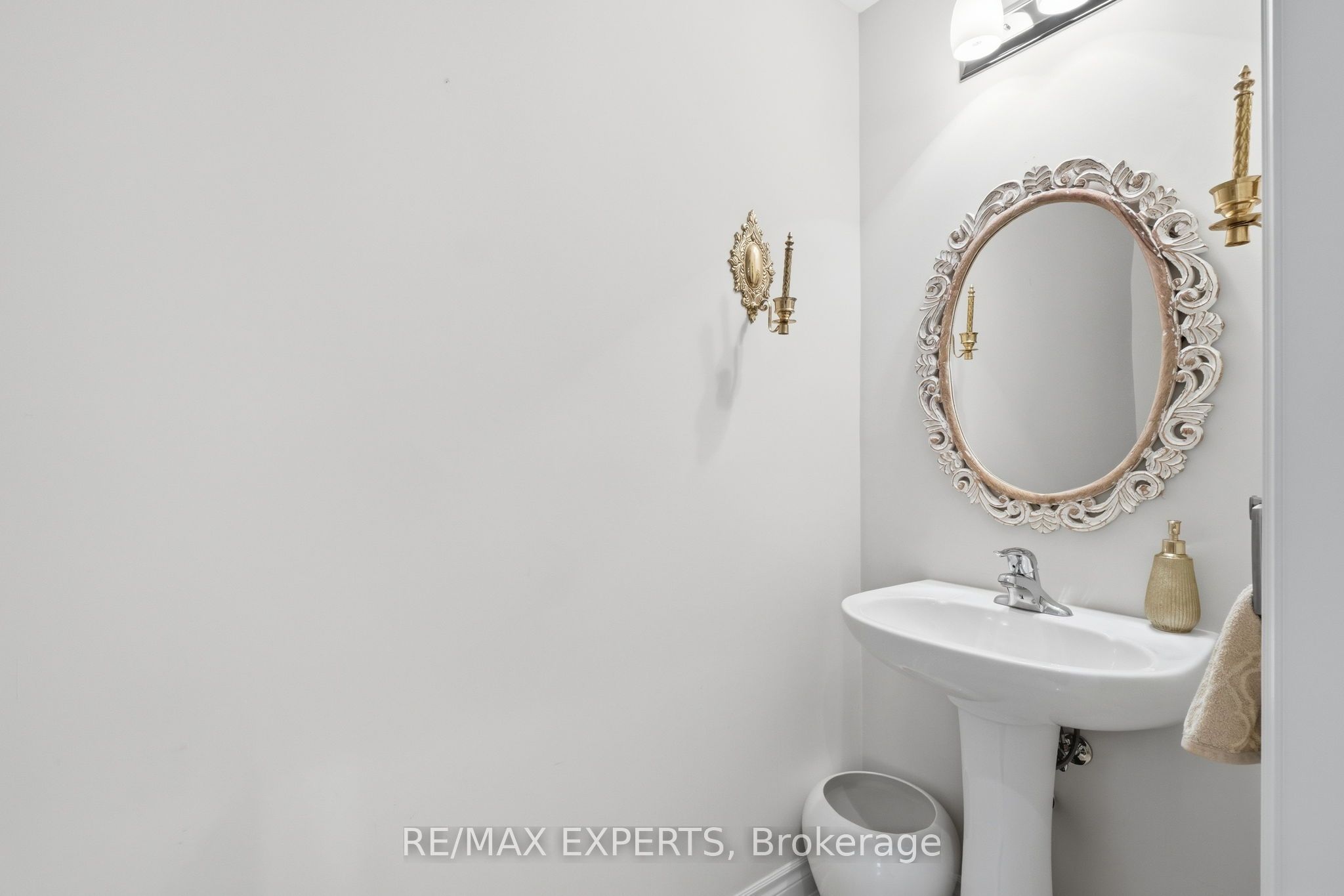 10060 Keele Street 7 Property Photo 13